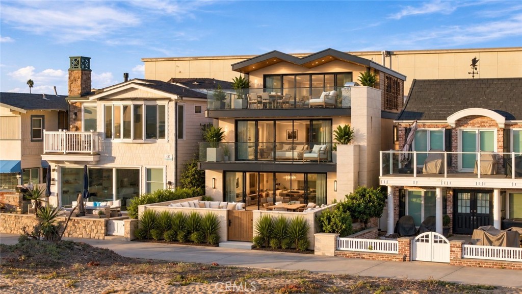 306 E Oceanfront