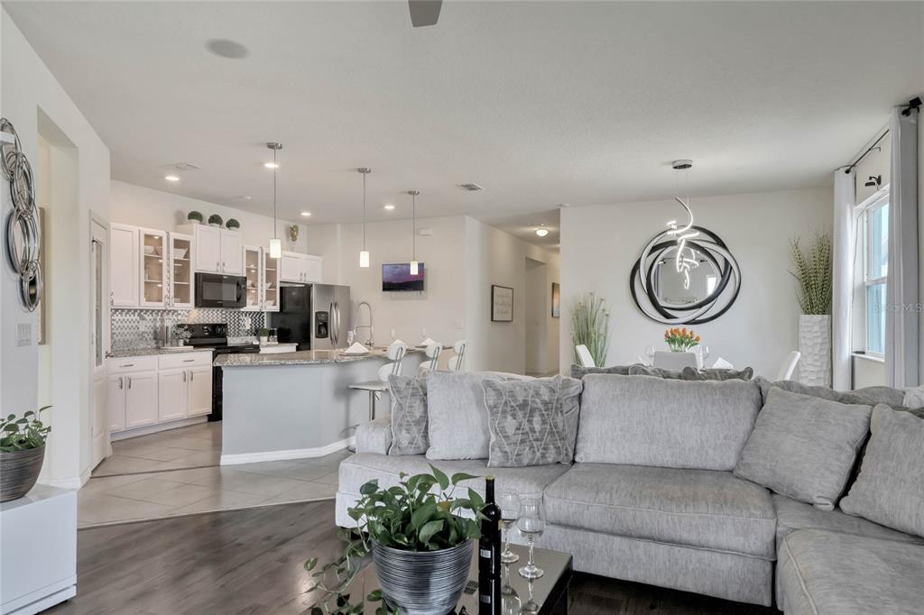 2588 NEEDLEPOINT STREET