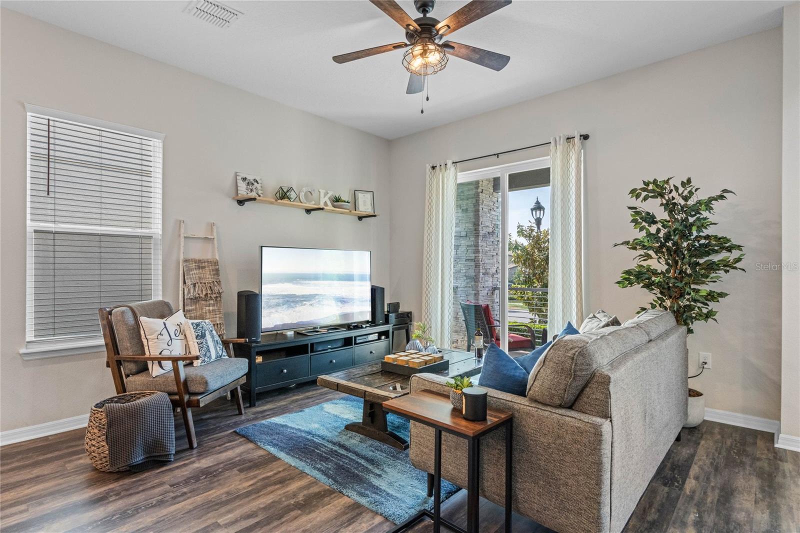 10439 AUSTRINA OAK LOOP