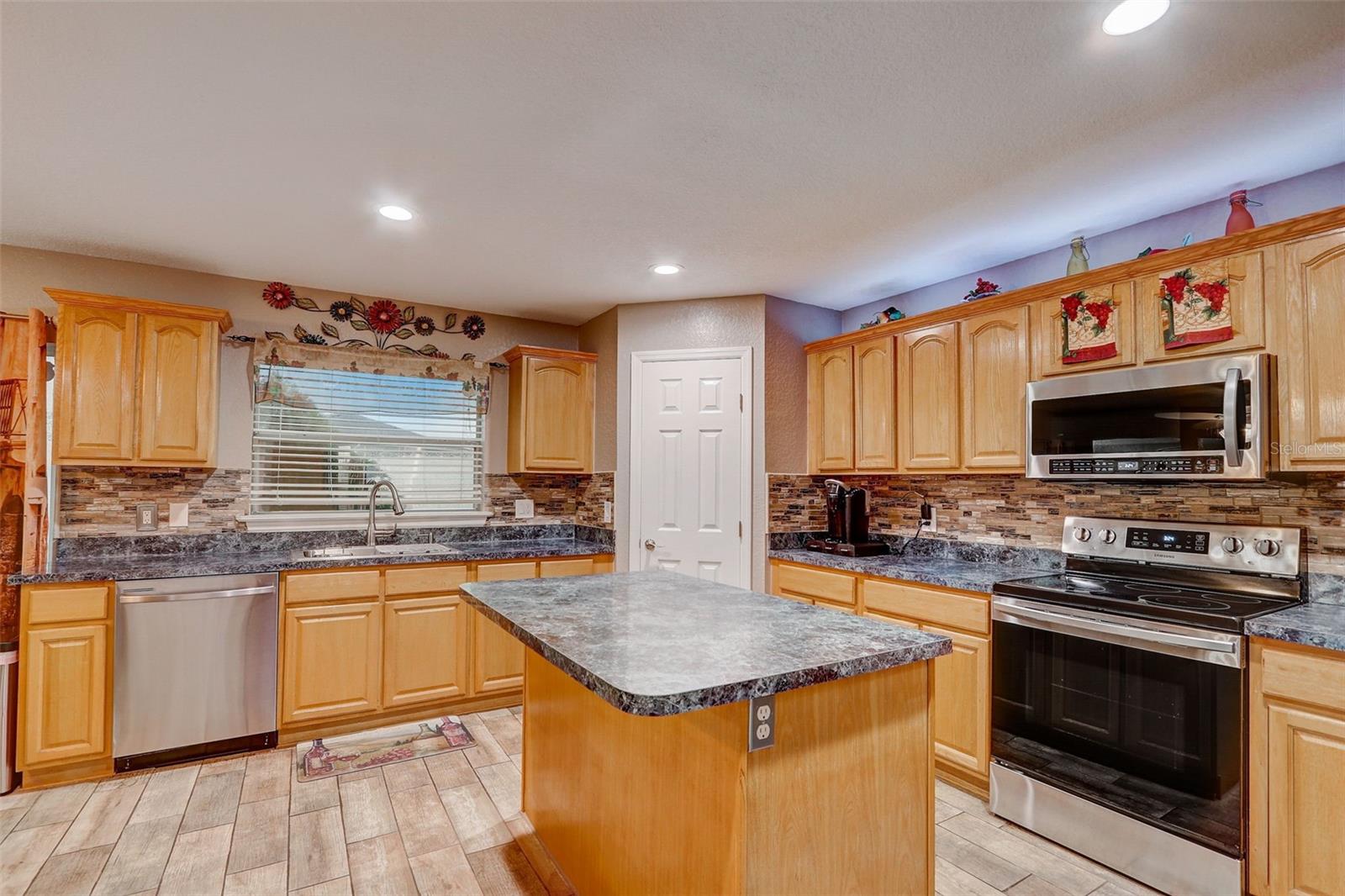 1542 INDIAN KEY BLVD