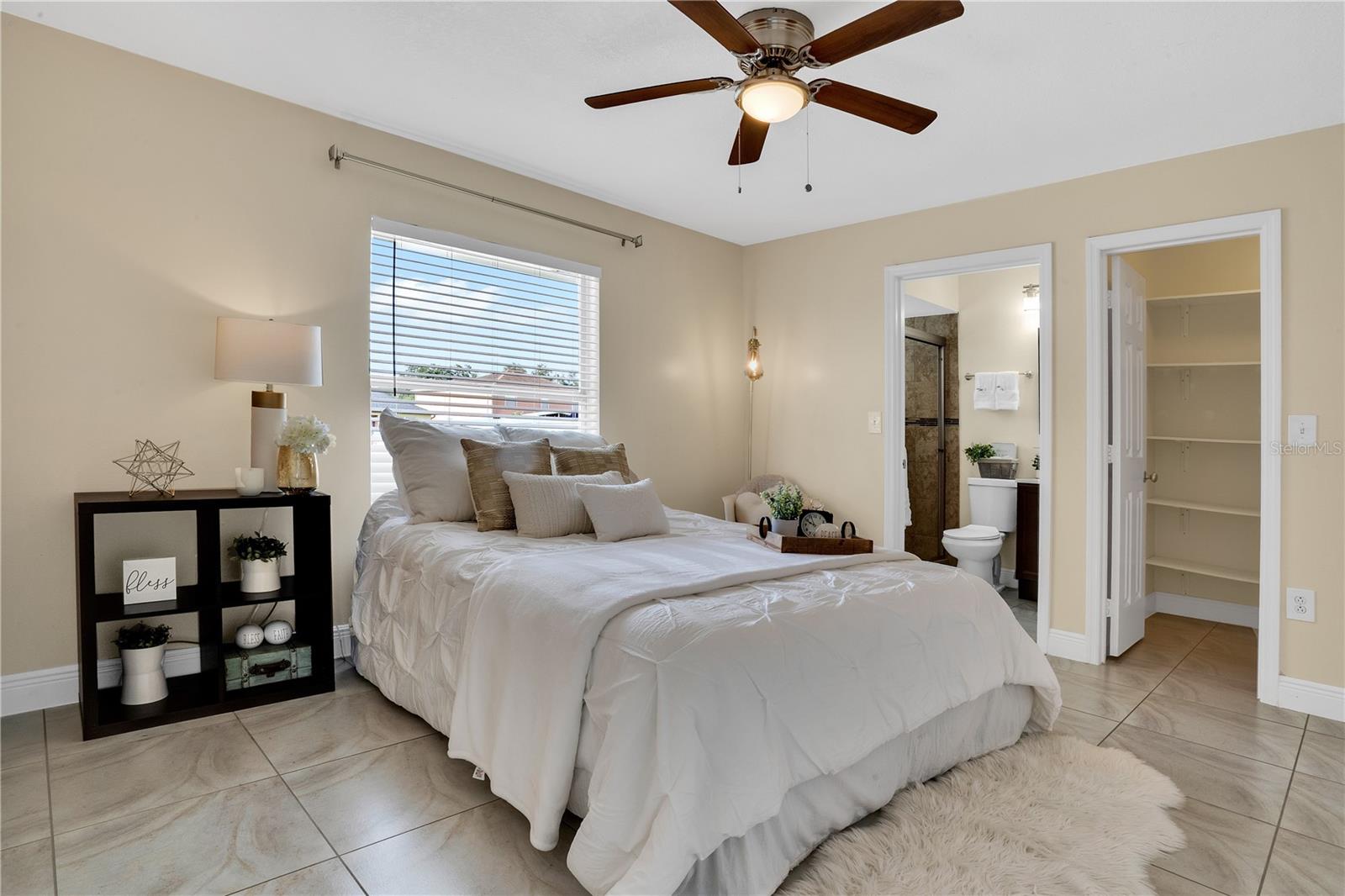 854 MENDOZA DRIVE