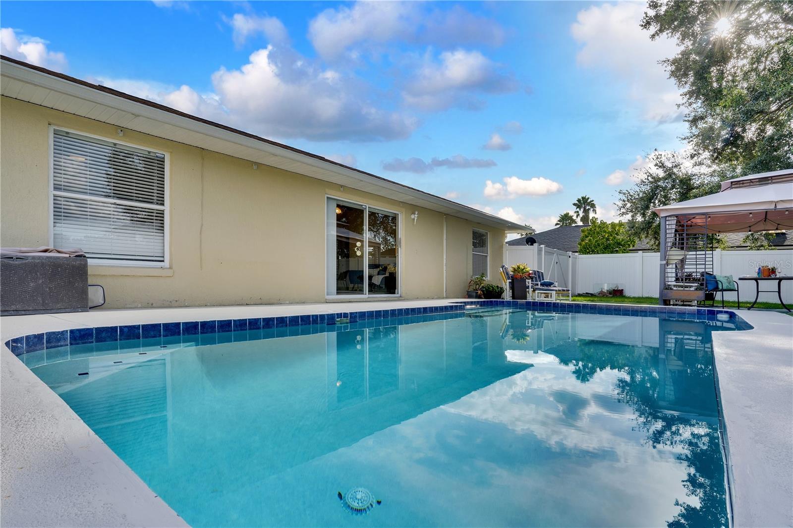 854 MENDOZA DRIVE