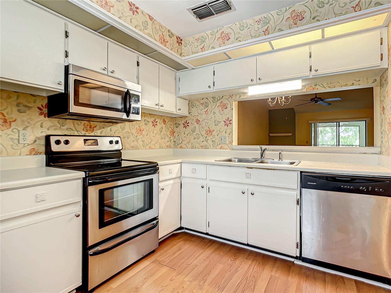 25310 NORTHLAKE DR #310