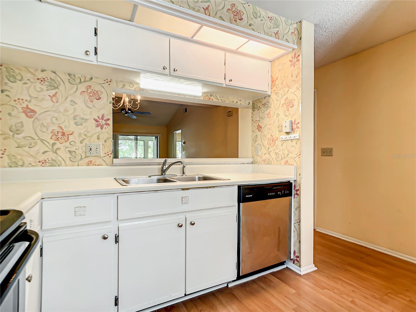 25310 NORTHLAKE DR #310