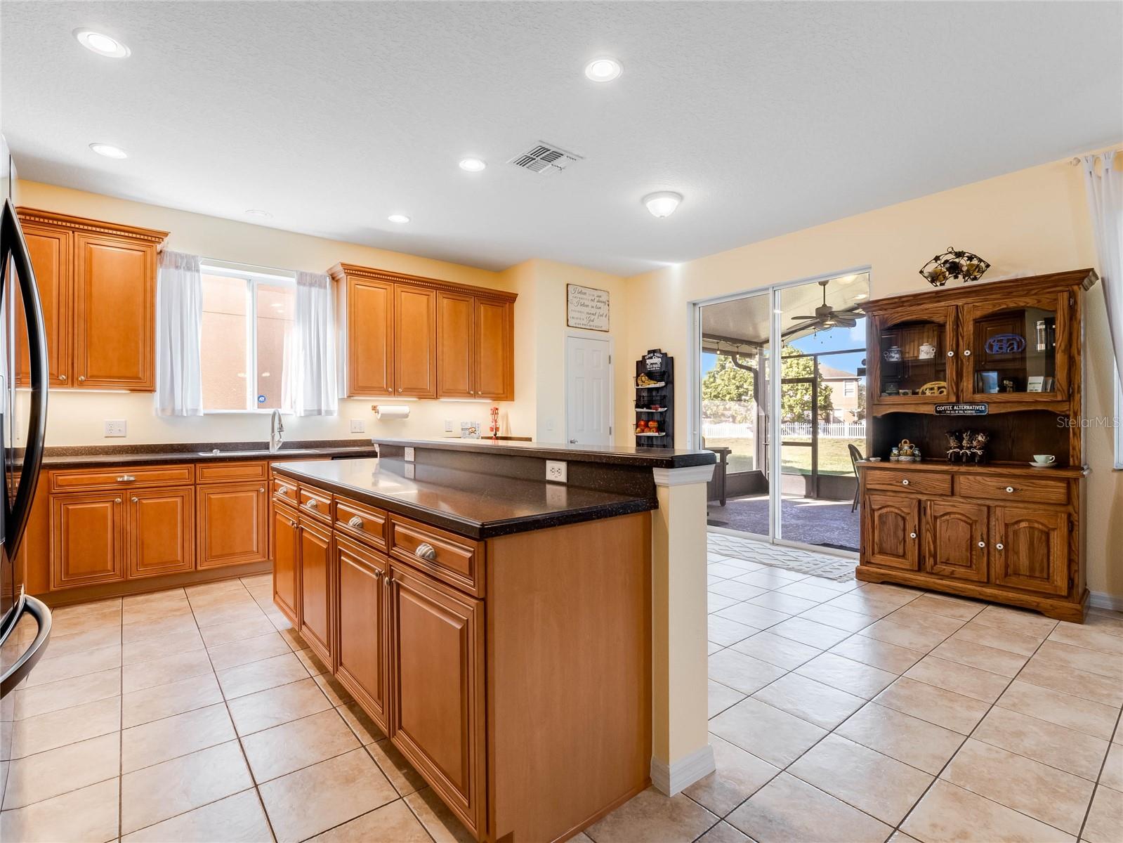 10133 STRATFORD POINTE AVE