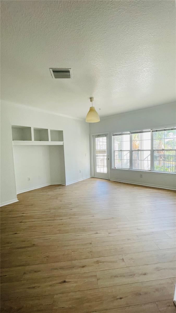 3561 CONROY RD #228