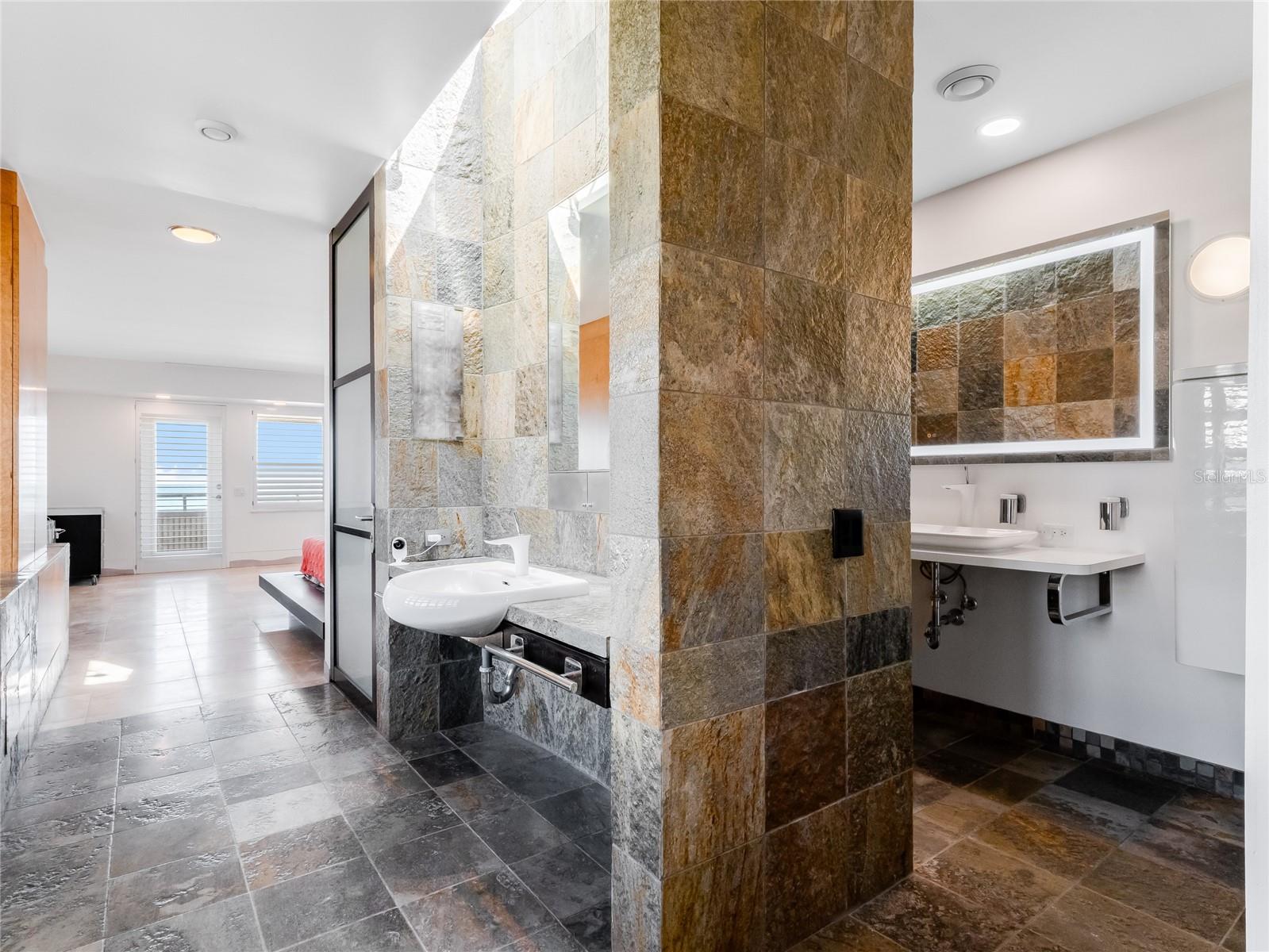 489 OCEAN SHORE BLVD