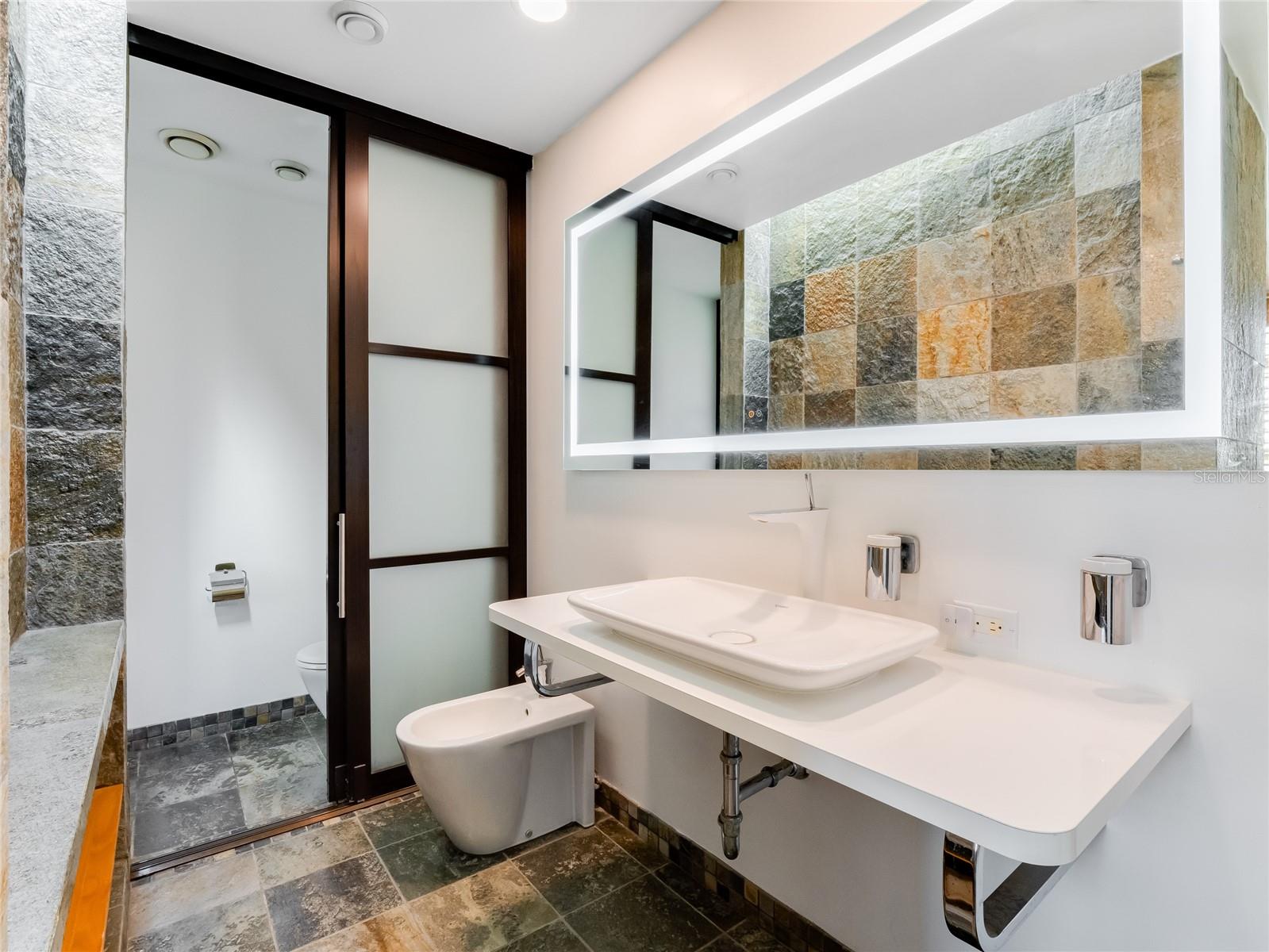 489 OCEAN SHORE BLVD