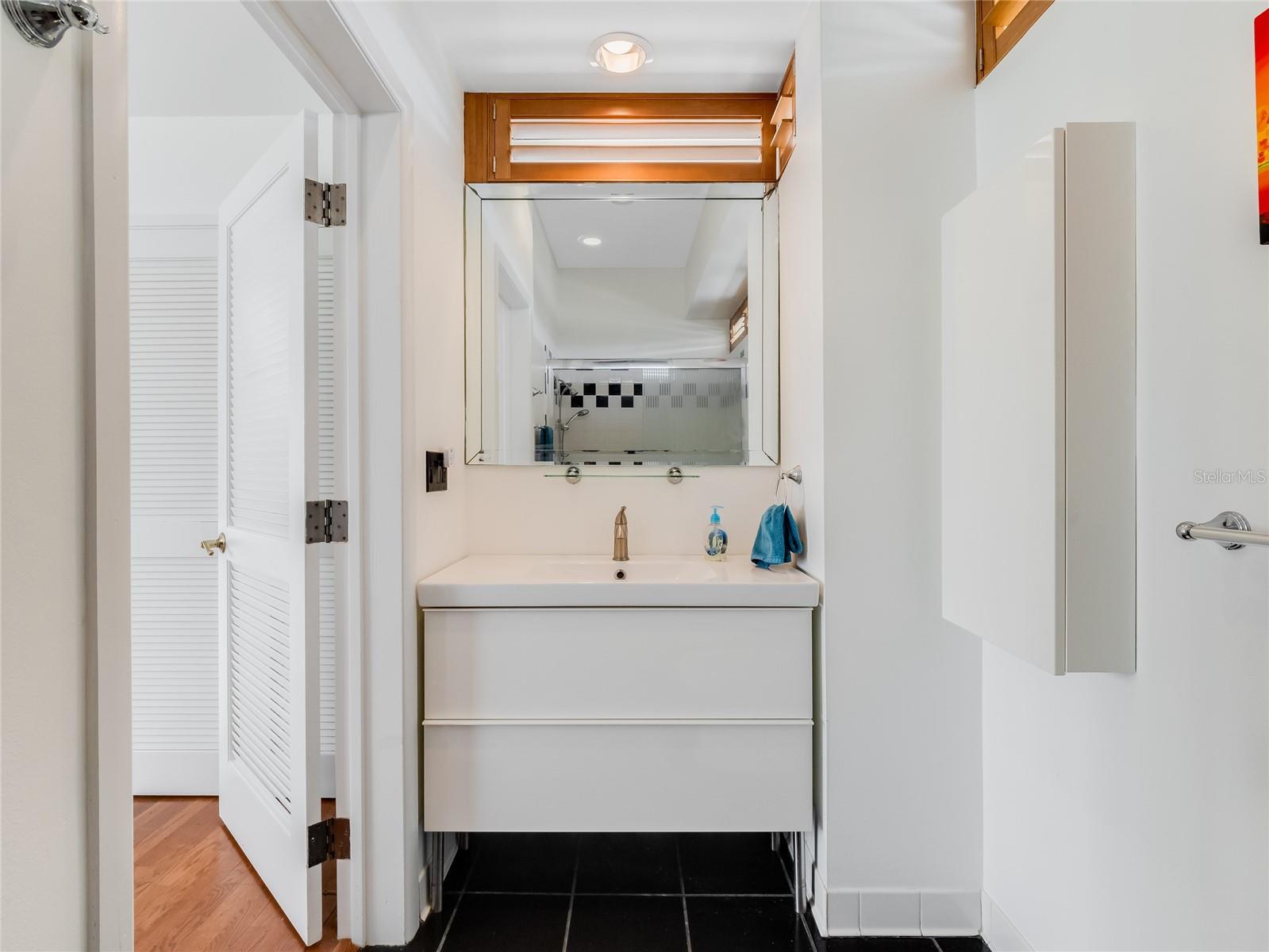 489 OCEAN SHORE BLVD