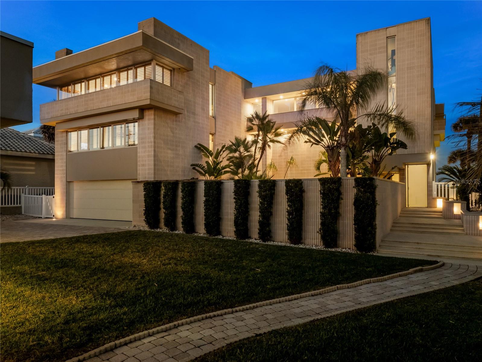 489 OCEAN SHORE BLVD