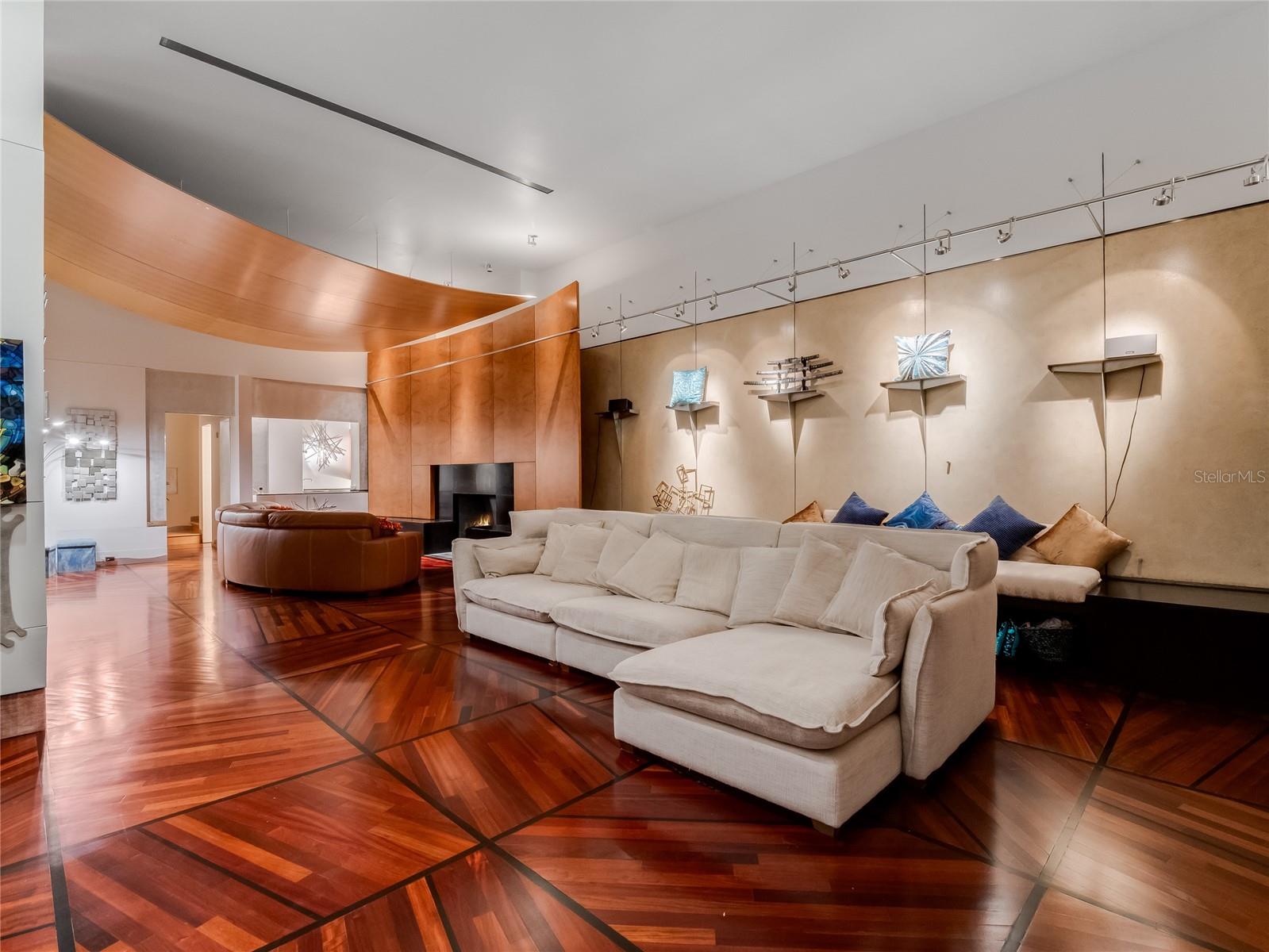 489 OCEAN SHORE BLVD