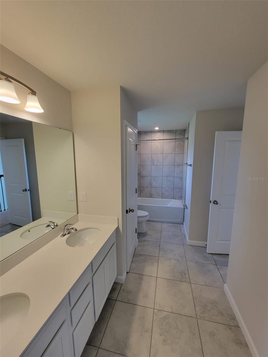 13106 ORANGE ISLE DR