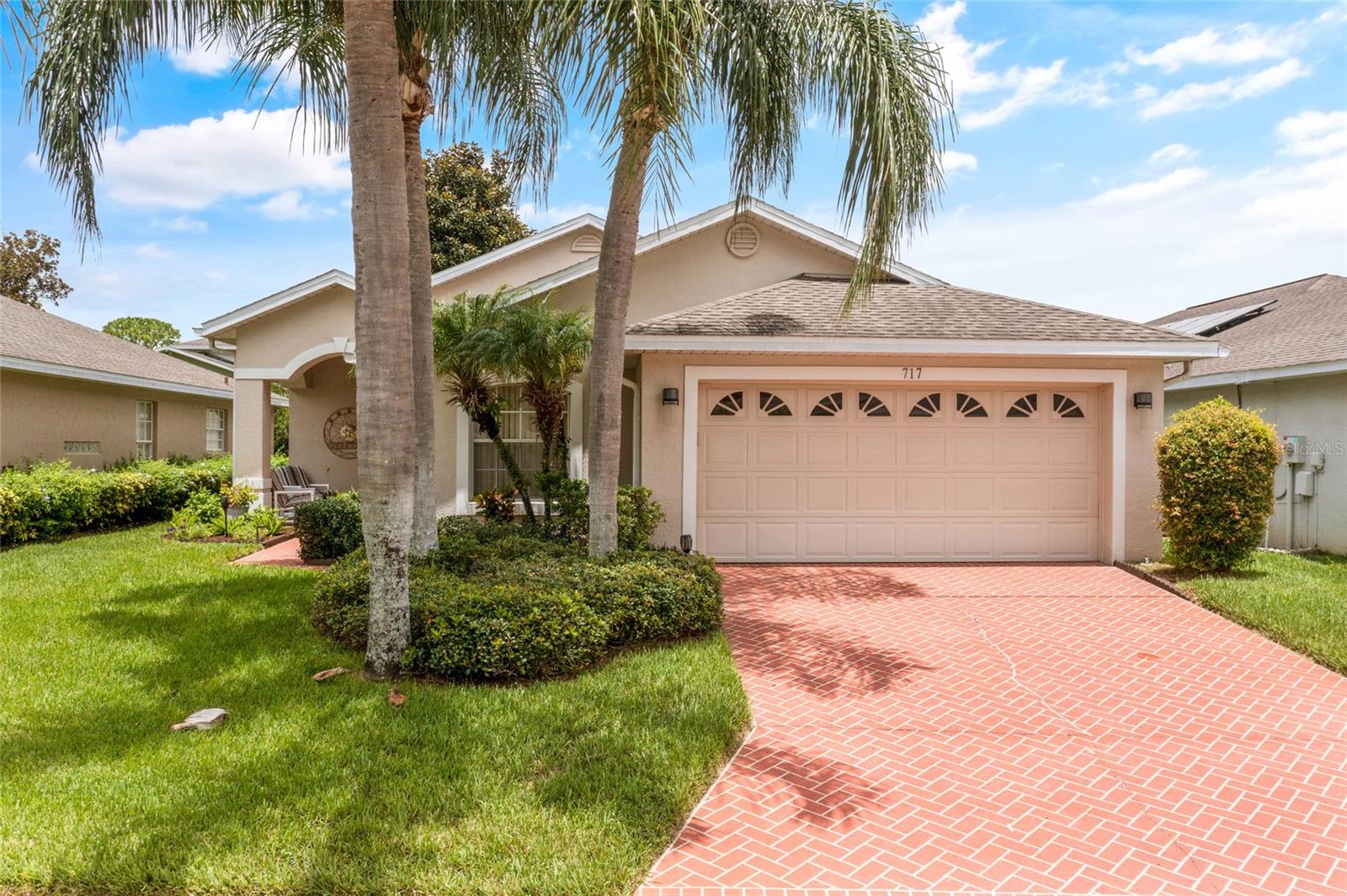 717 HIGH VISTA DR