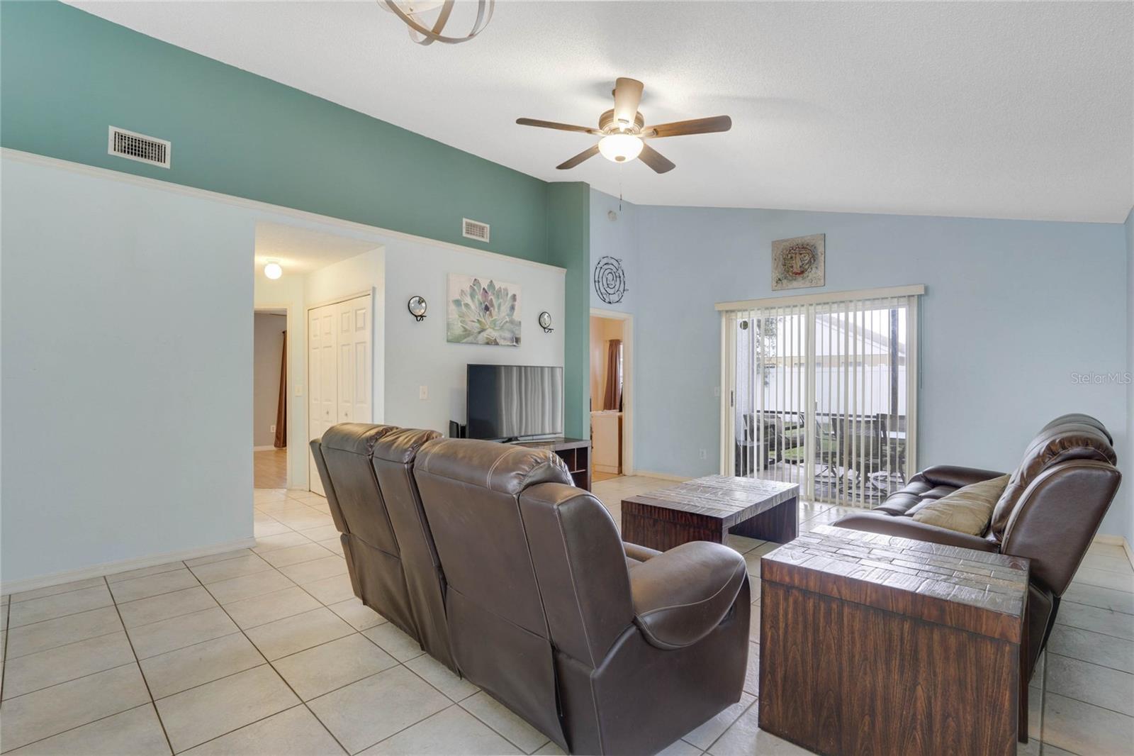 11404 KENLEY CIR