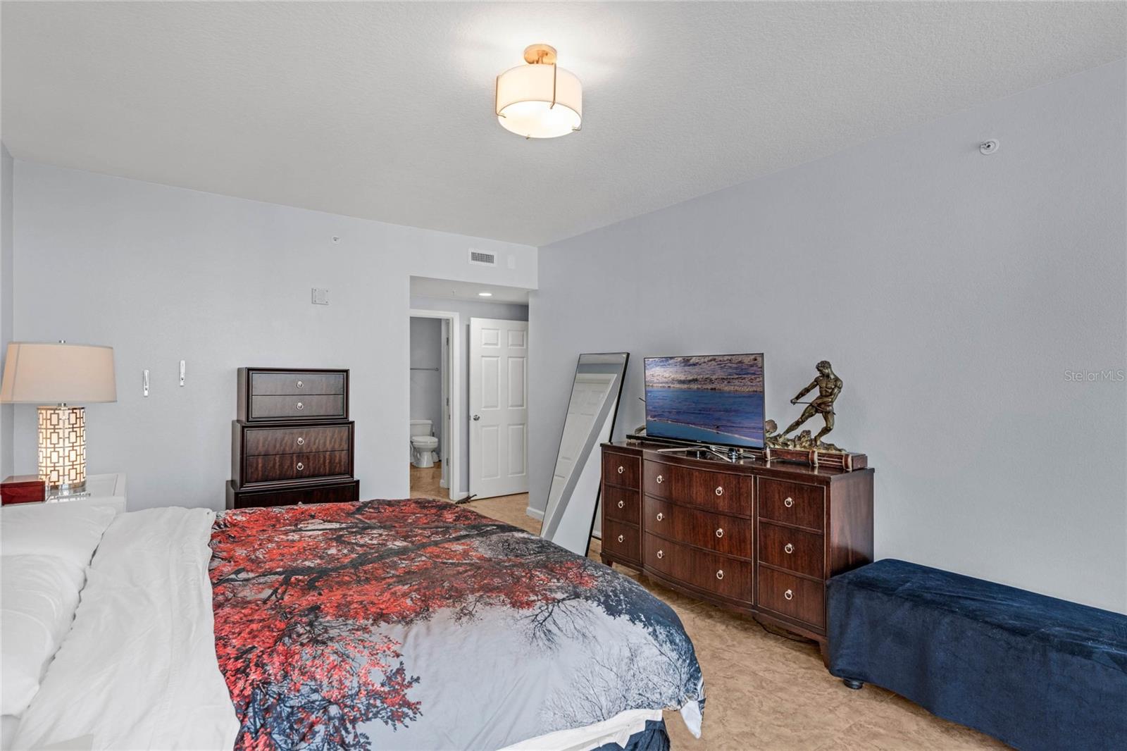 322 E CENTRAL BLVD #1515