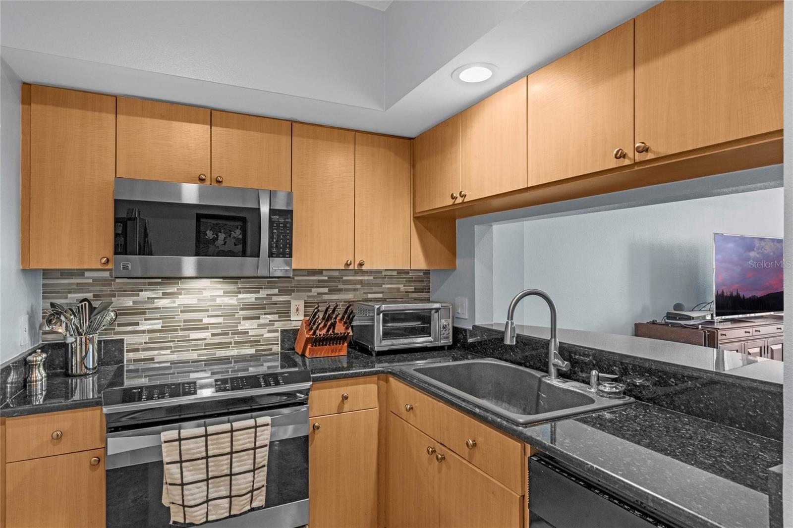 322 E CENTRAL BLVD #1515