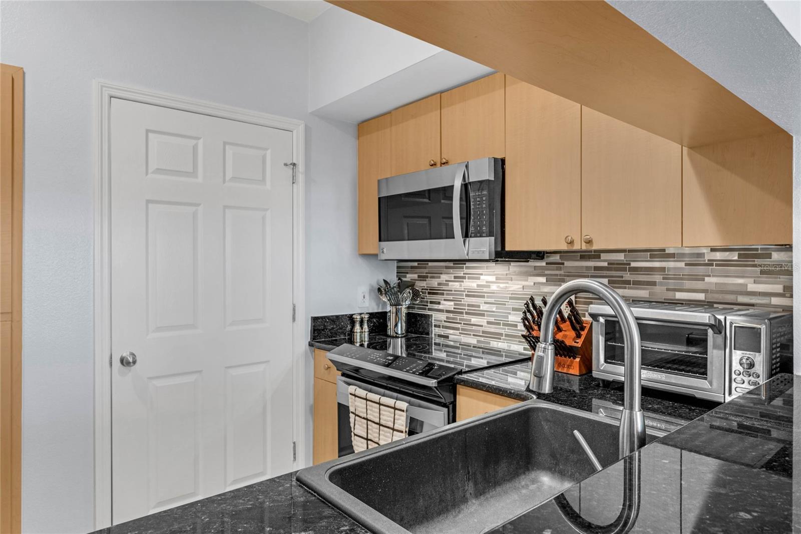 322 E CENTRAL BLVD #1515