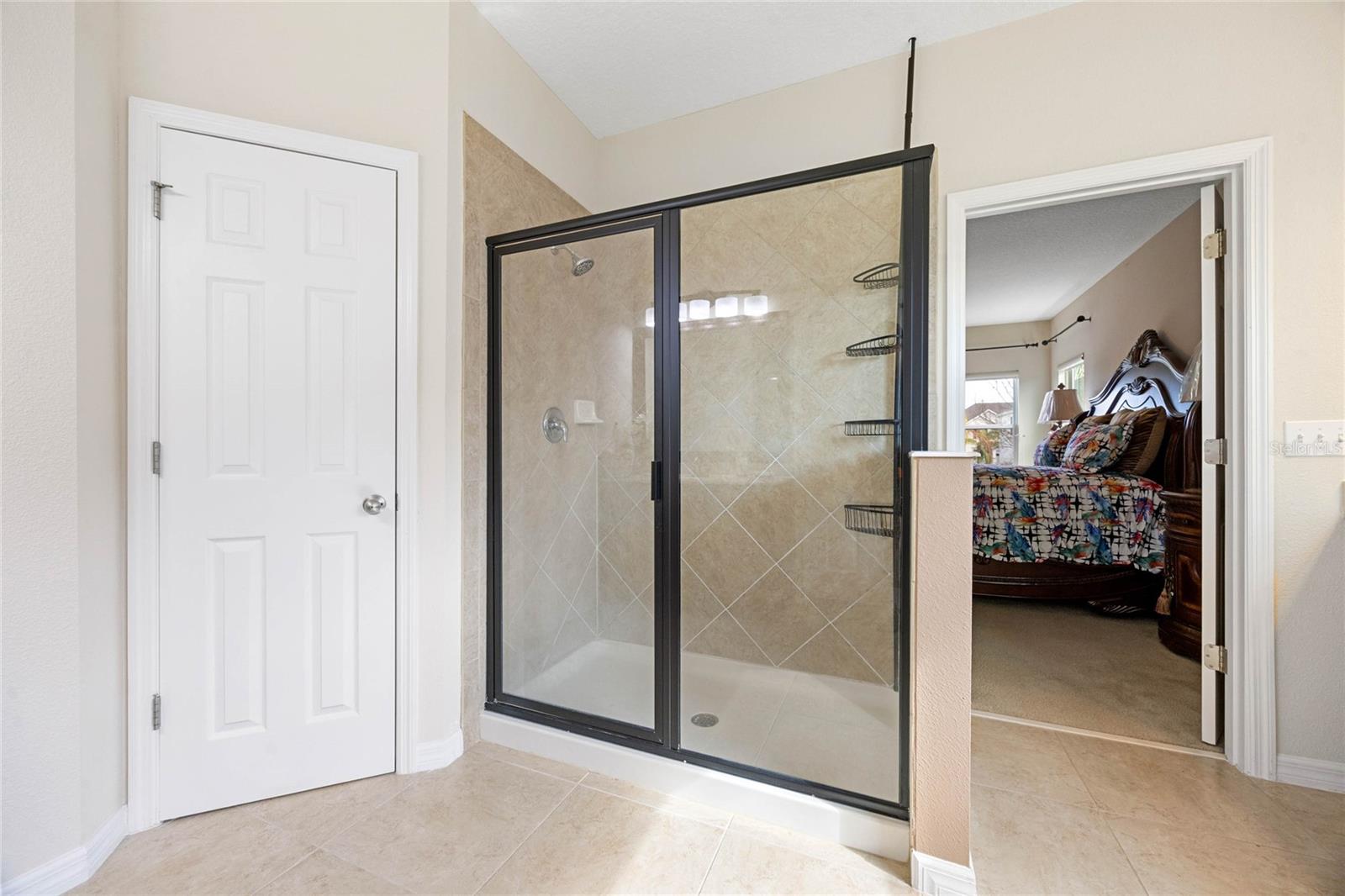 1827 PISGAH LN