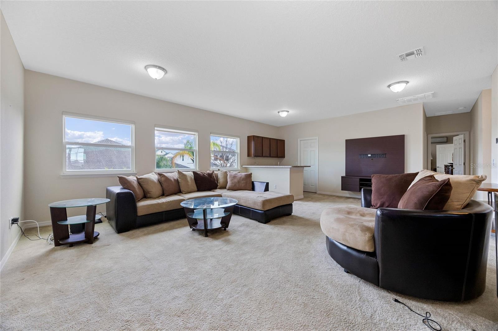 1827 PISGAH LN