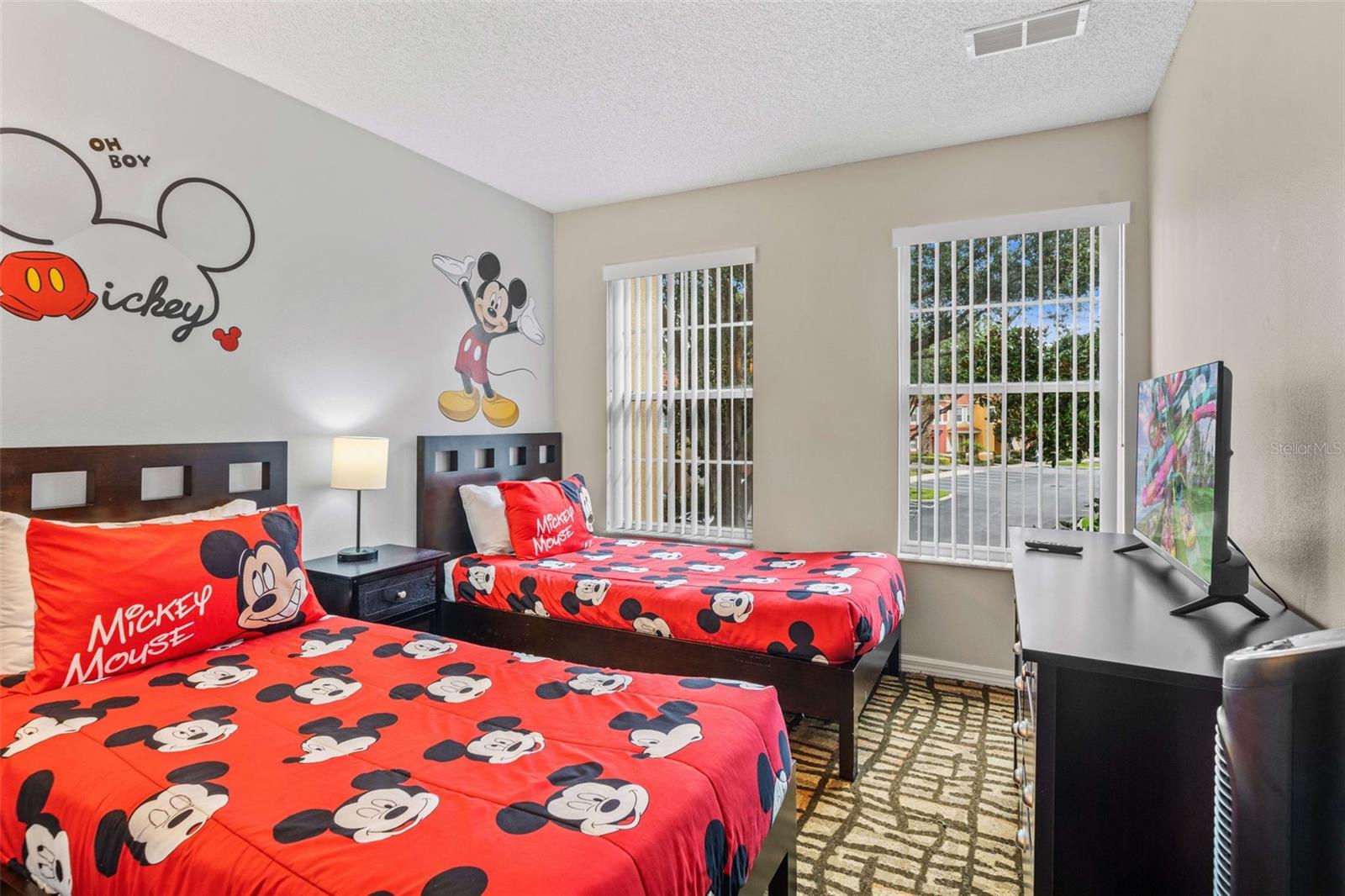 8443 CRYSTAL COVE LOOP