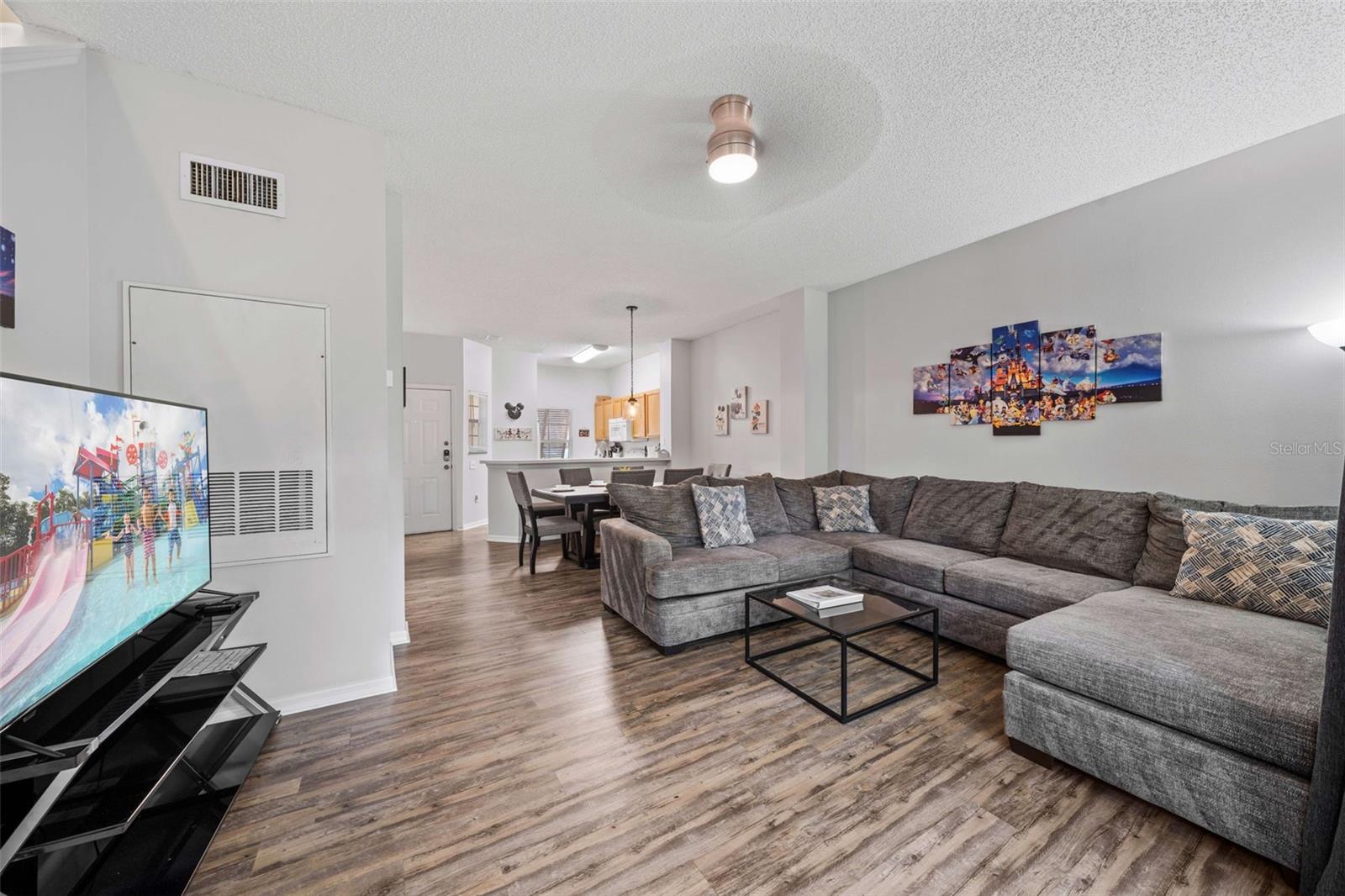 8443 CRYSTAL COVE LOOP