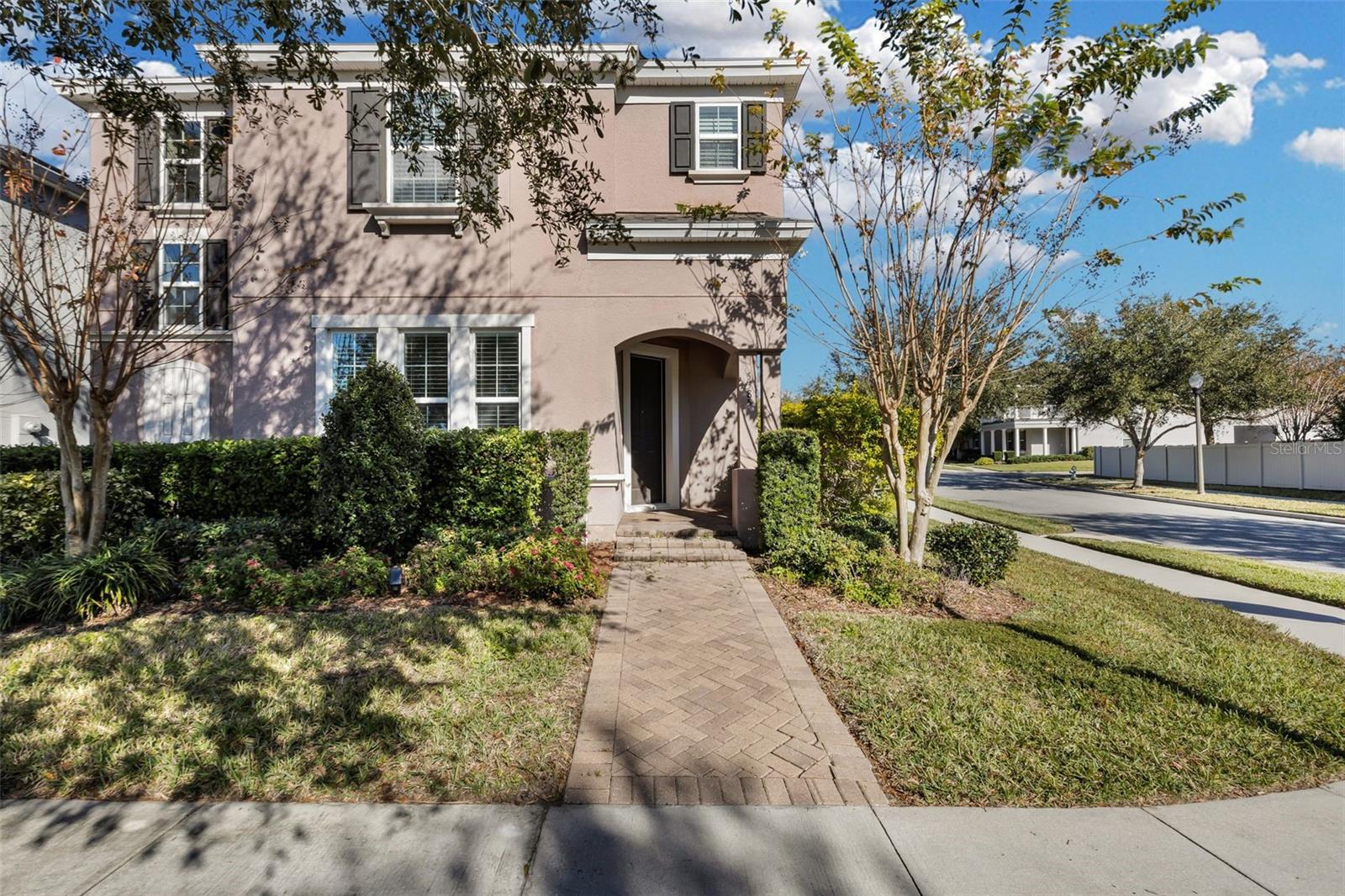 5585 CYPRESS HILL RD