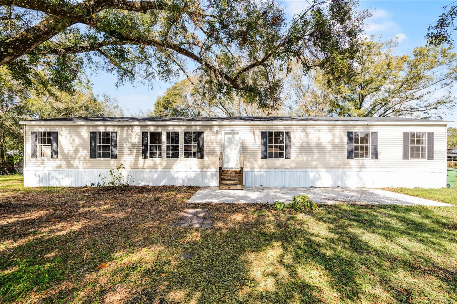 3010 BRENDA LN