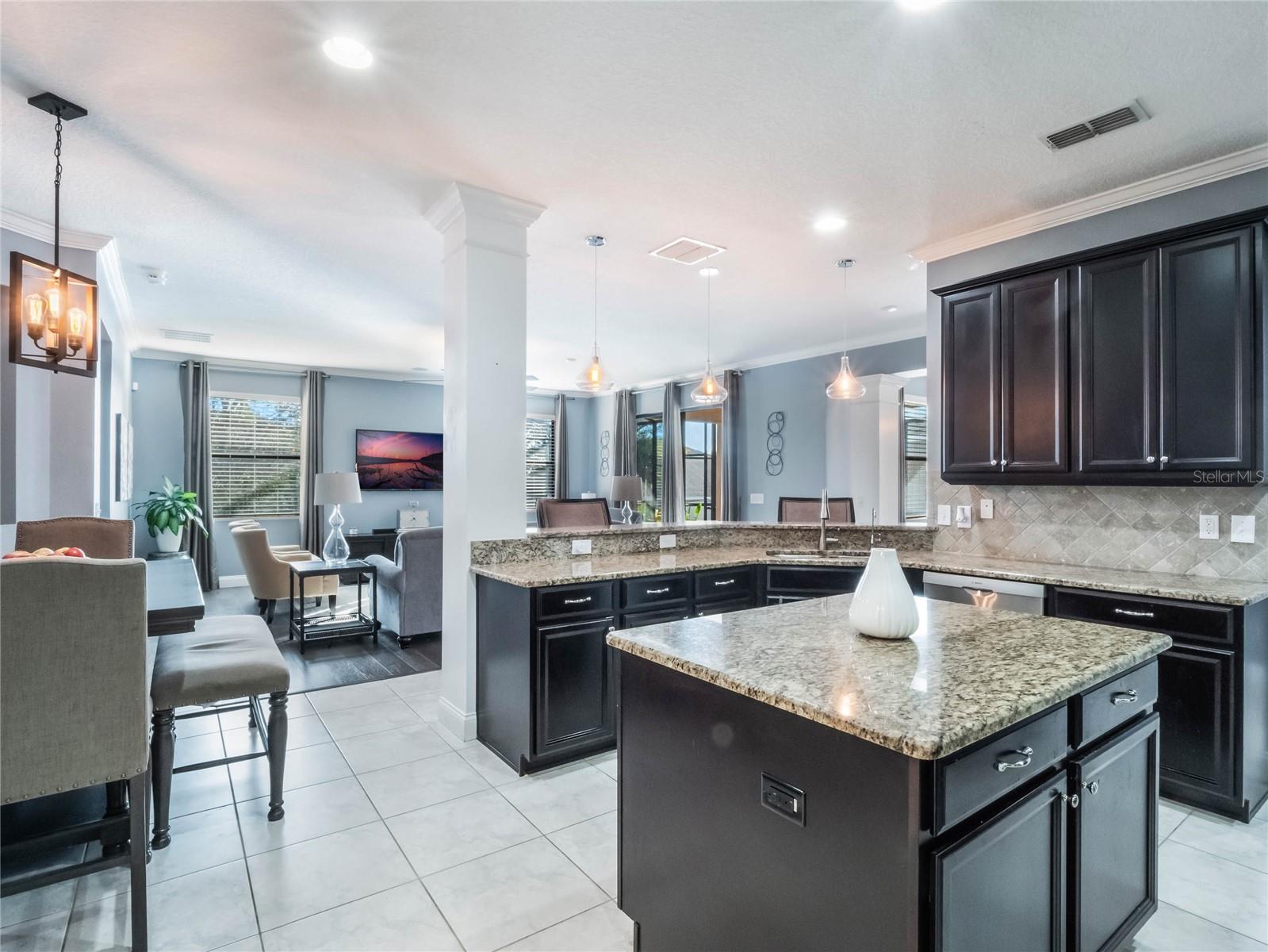 3652 CHANDLER ESTATES DR