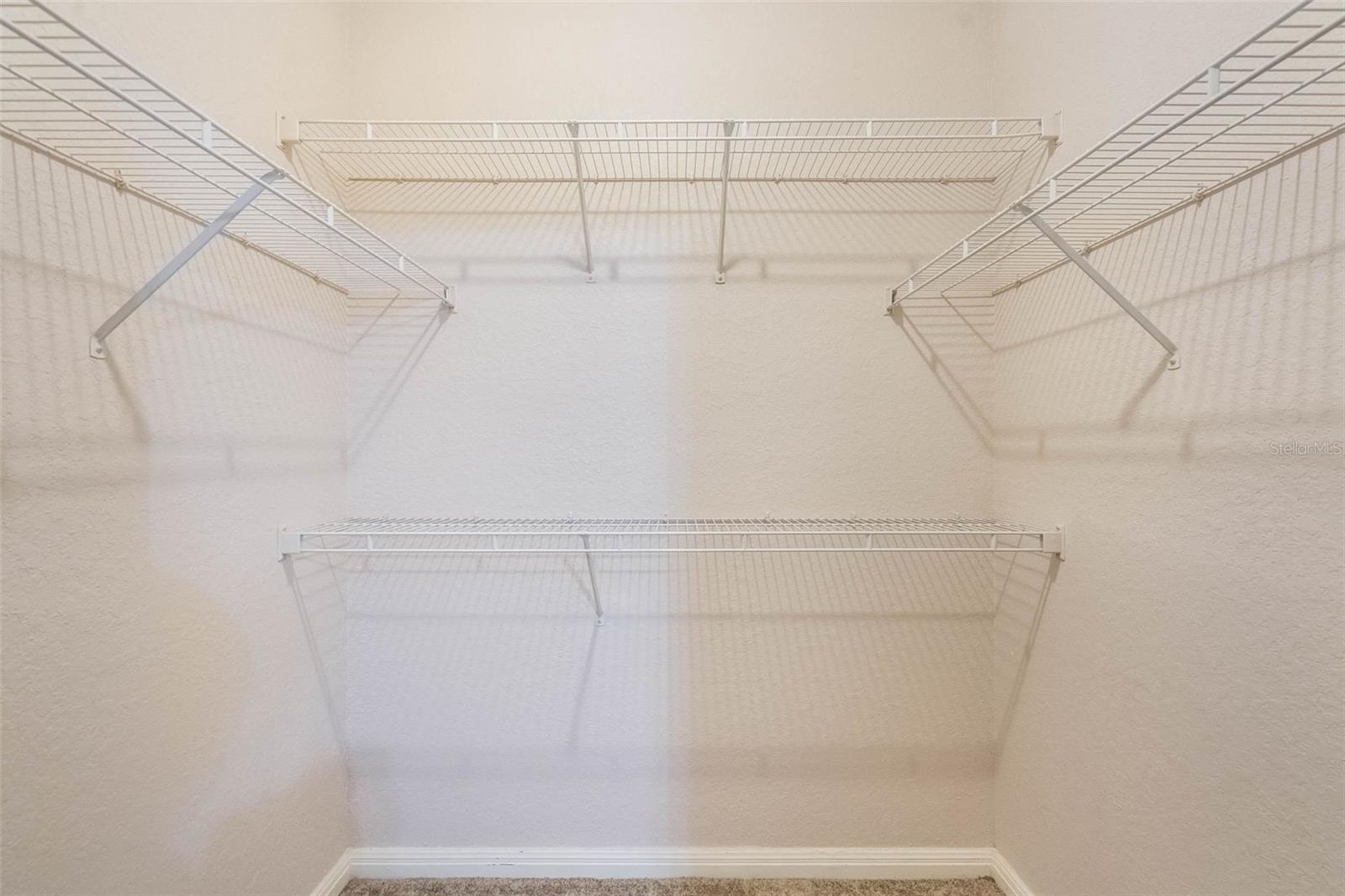 911 N ORANGE AVE #352