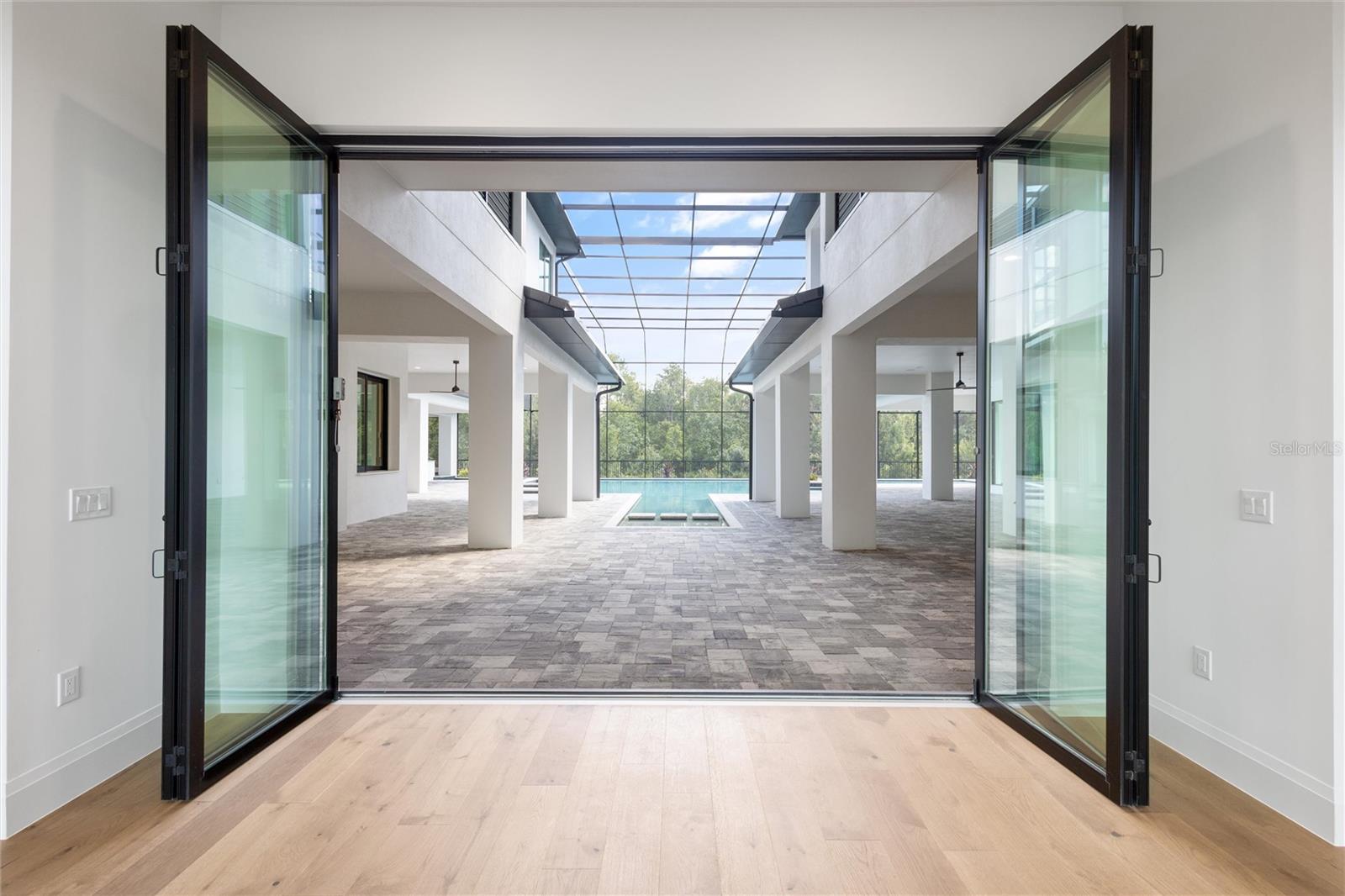 510 MUIRFIELD LOOP