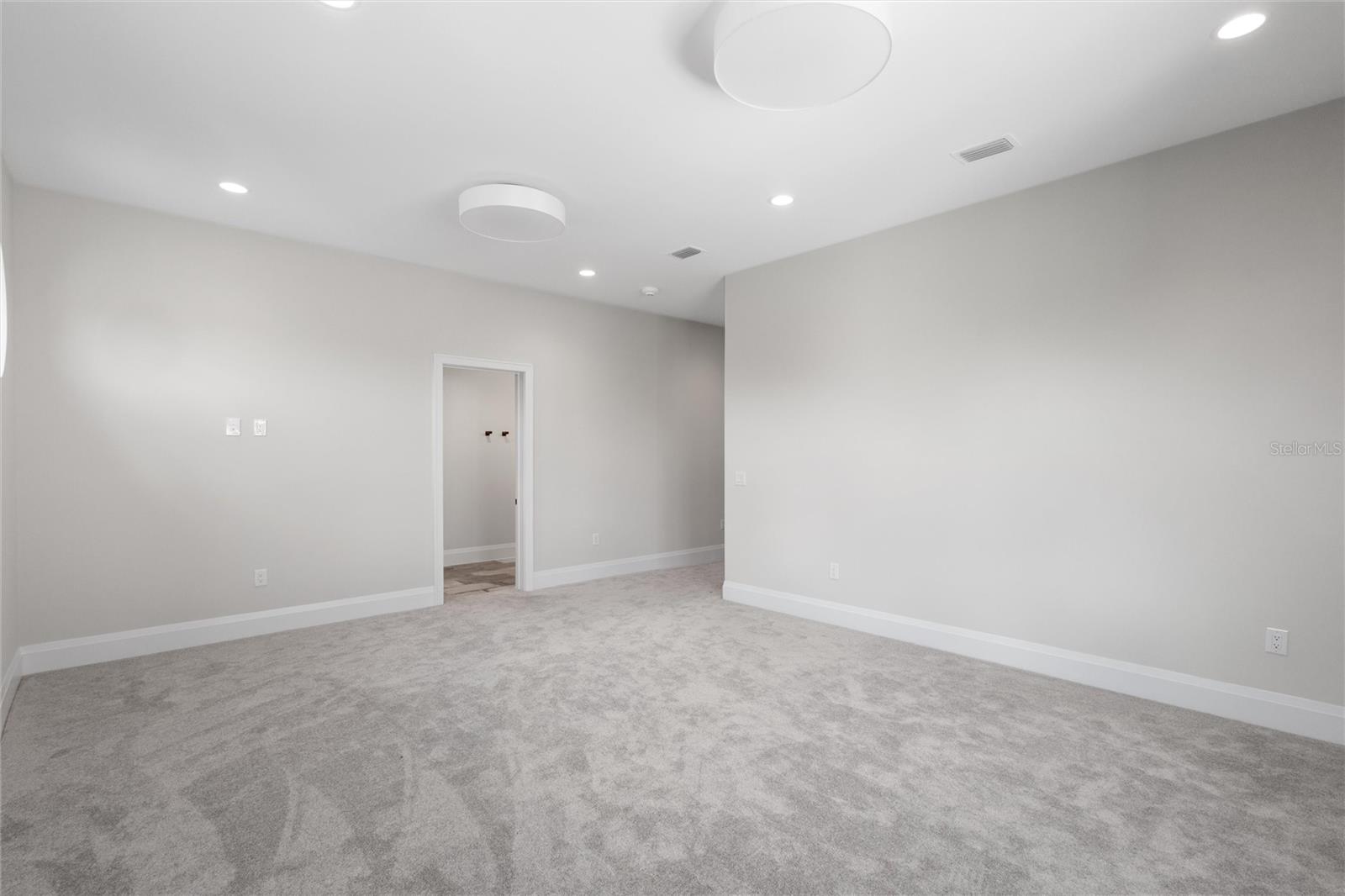 510 MUIRFIELD LOOP