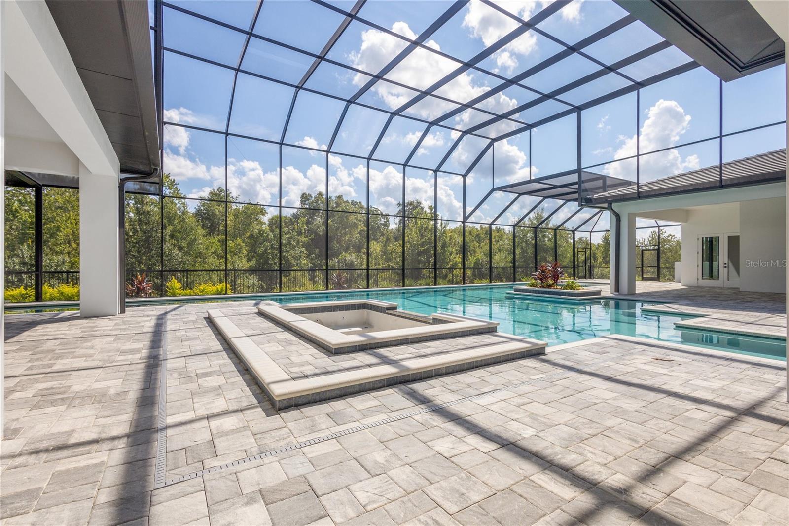 510 MUIRFIELD LOOP