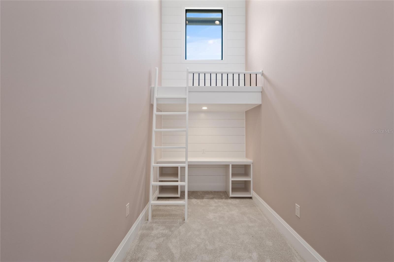 510 MUIRFIELD LOOP