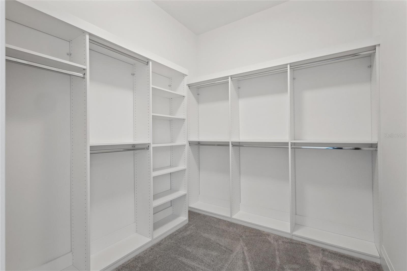 510 MUIRFIELD LOOP