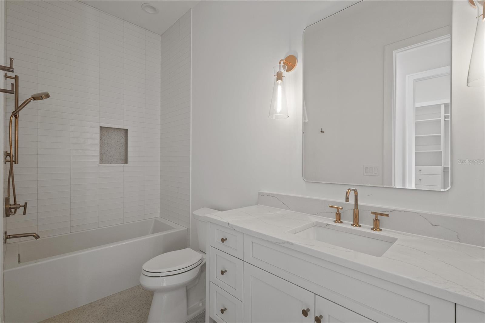 510 MUIRFIELD LOOP