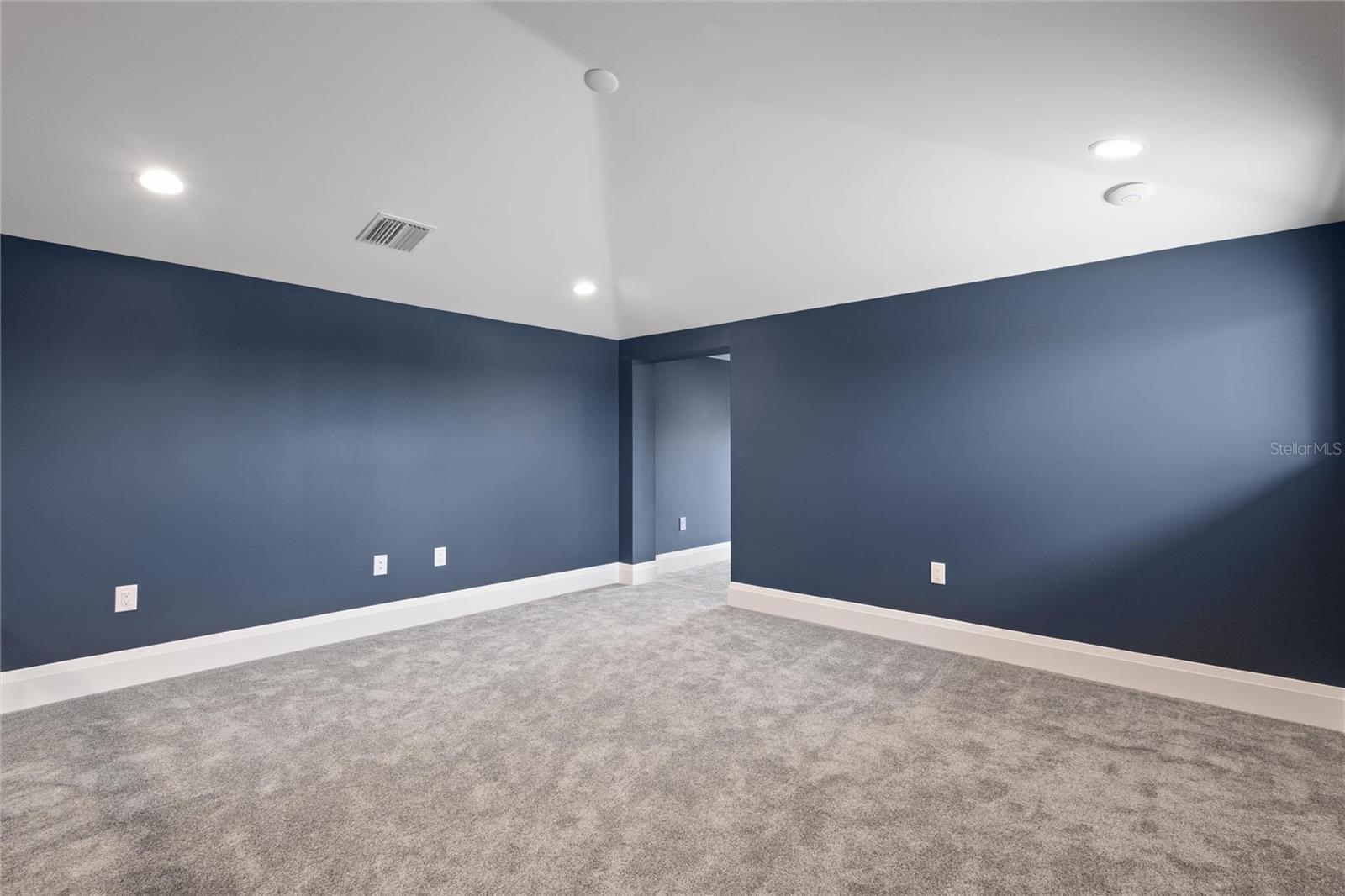 510 MUIRFIELD LOOP