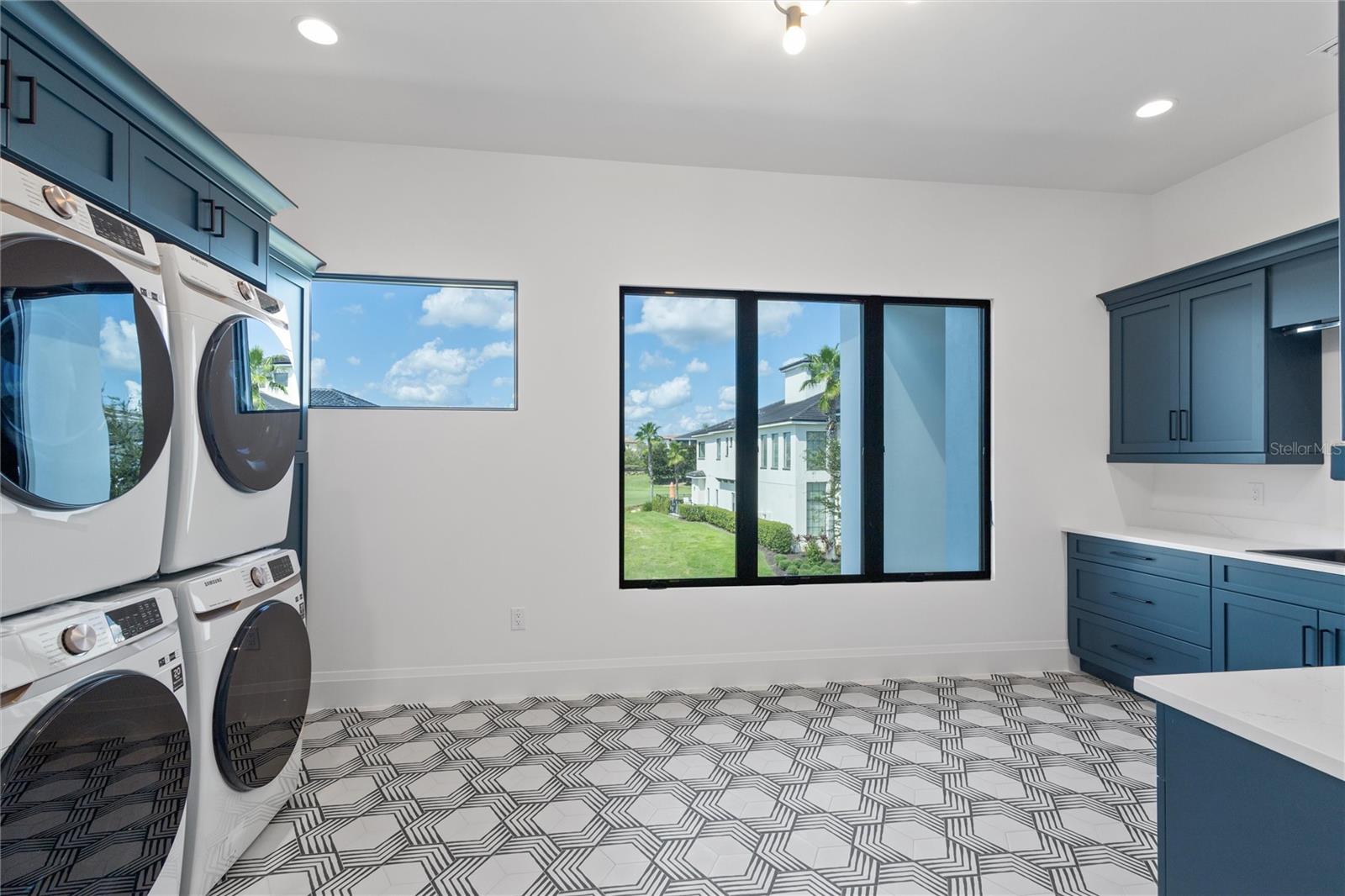 510 MUIRFIELD LOOP