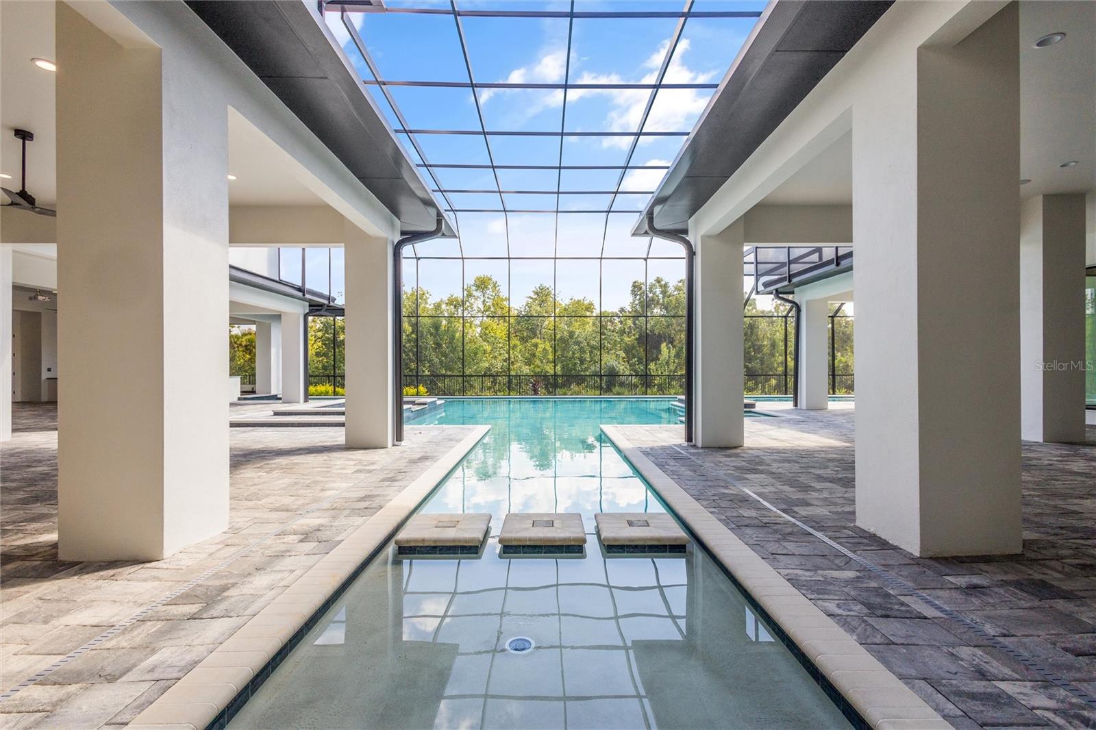 510 MUIRFIELD LOOP