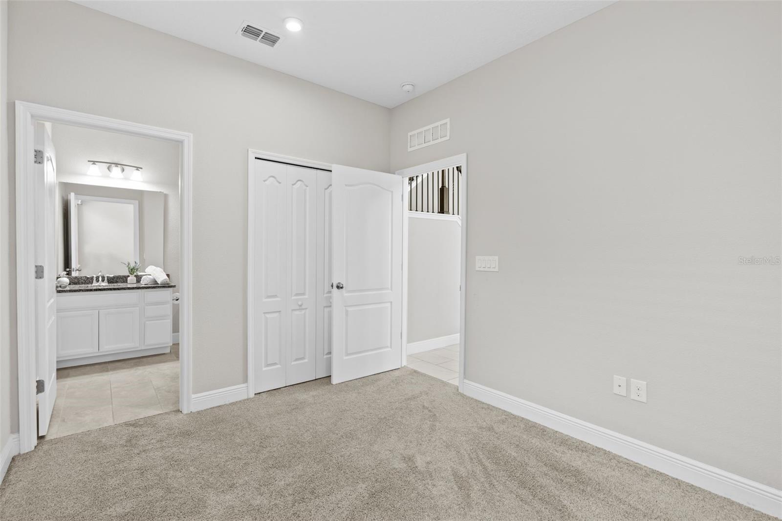 5994 PAINTED LEAF DR