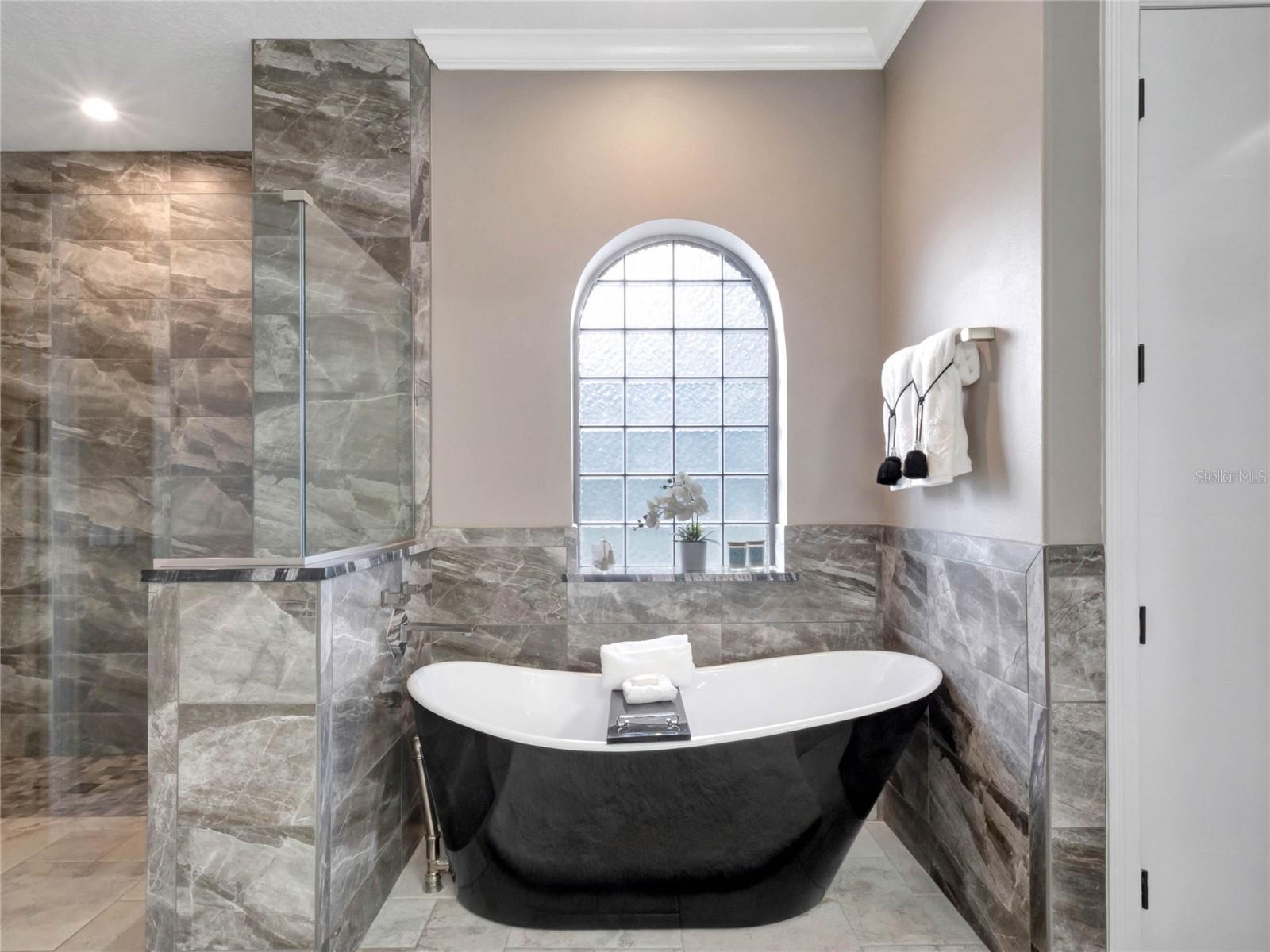 8585 CYPRESS RIDGE CT