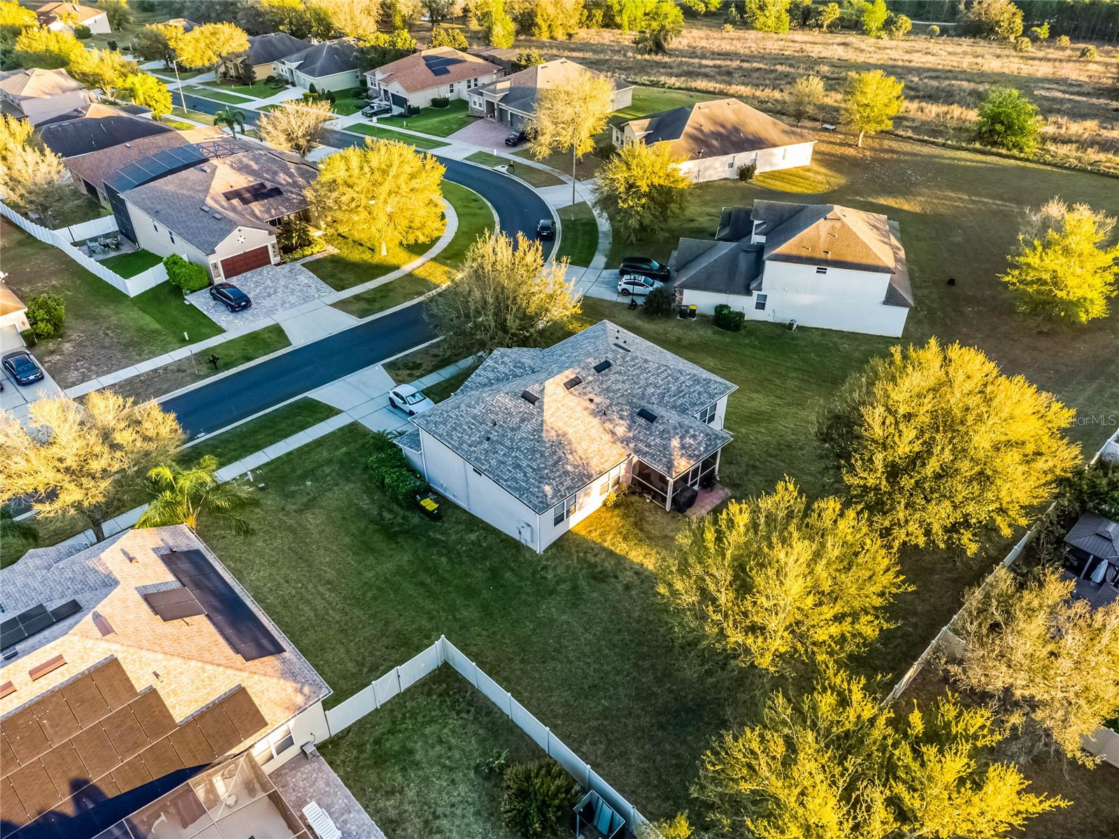 1865 SANDERLING DR