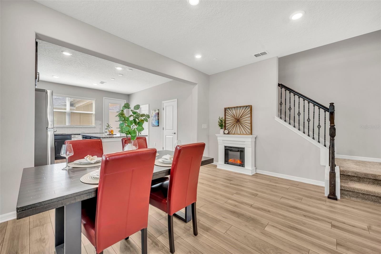 1312 PAINTED BUNTING AVE