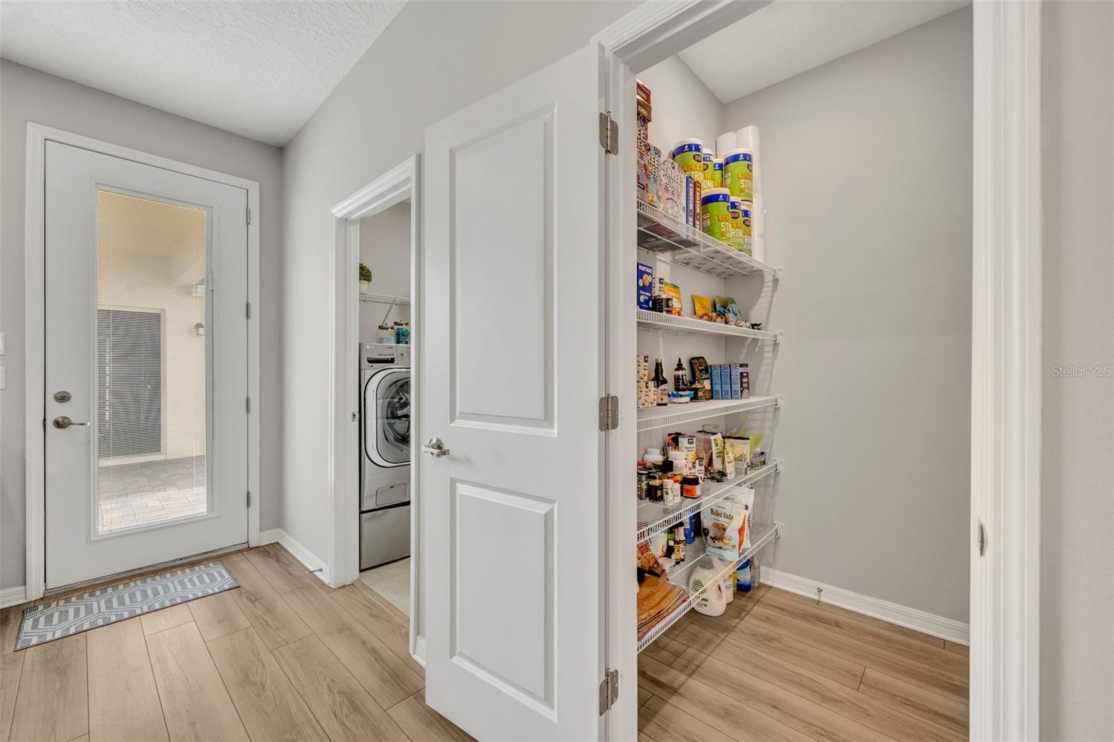 1312 PAINTED BUNTING AVE