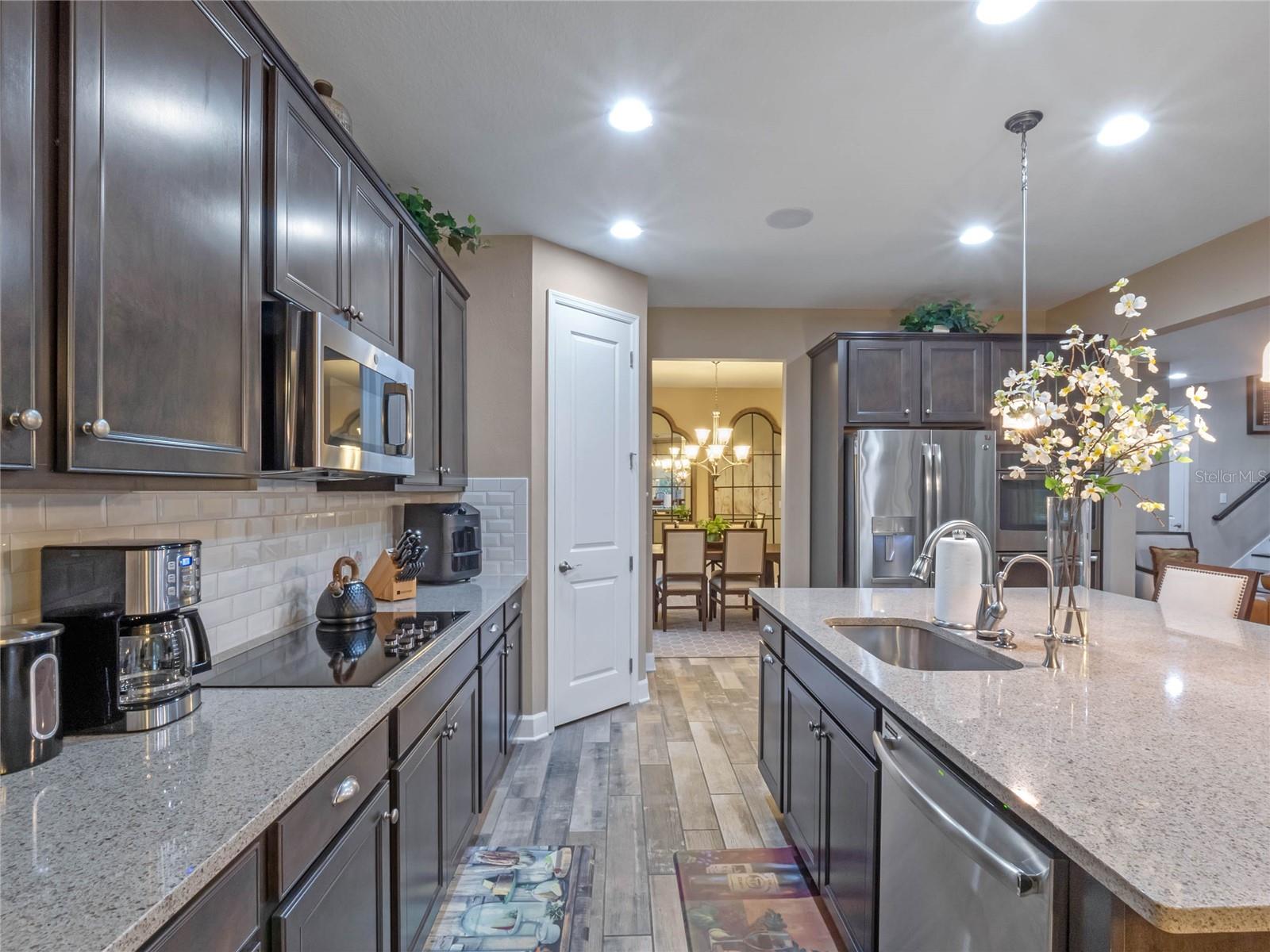 3637 CHANDLER ESTATES DR