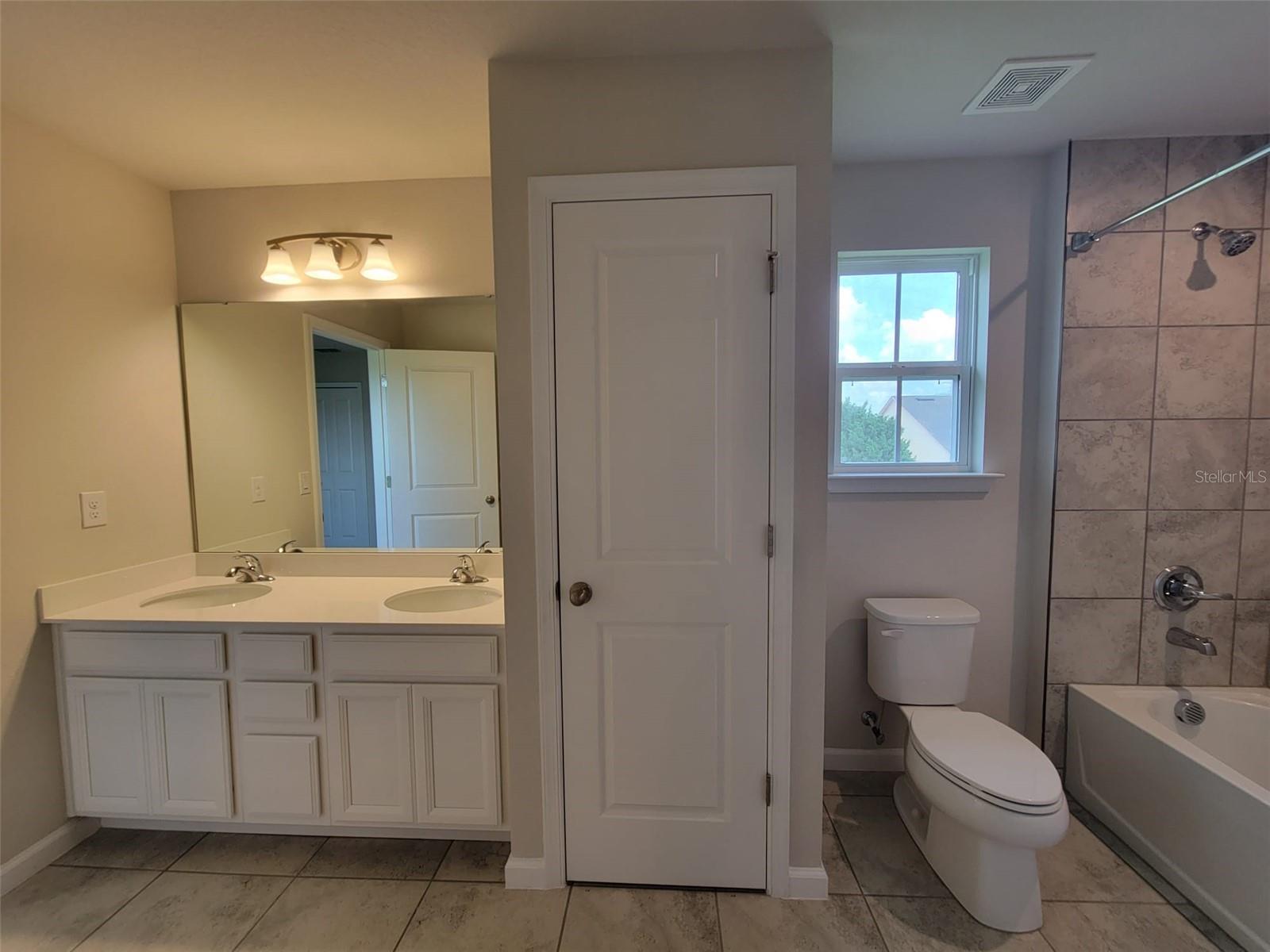 13106 ORANGE ISLE DR