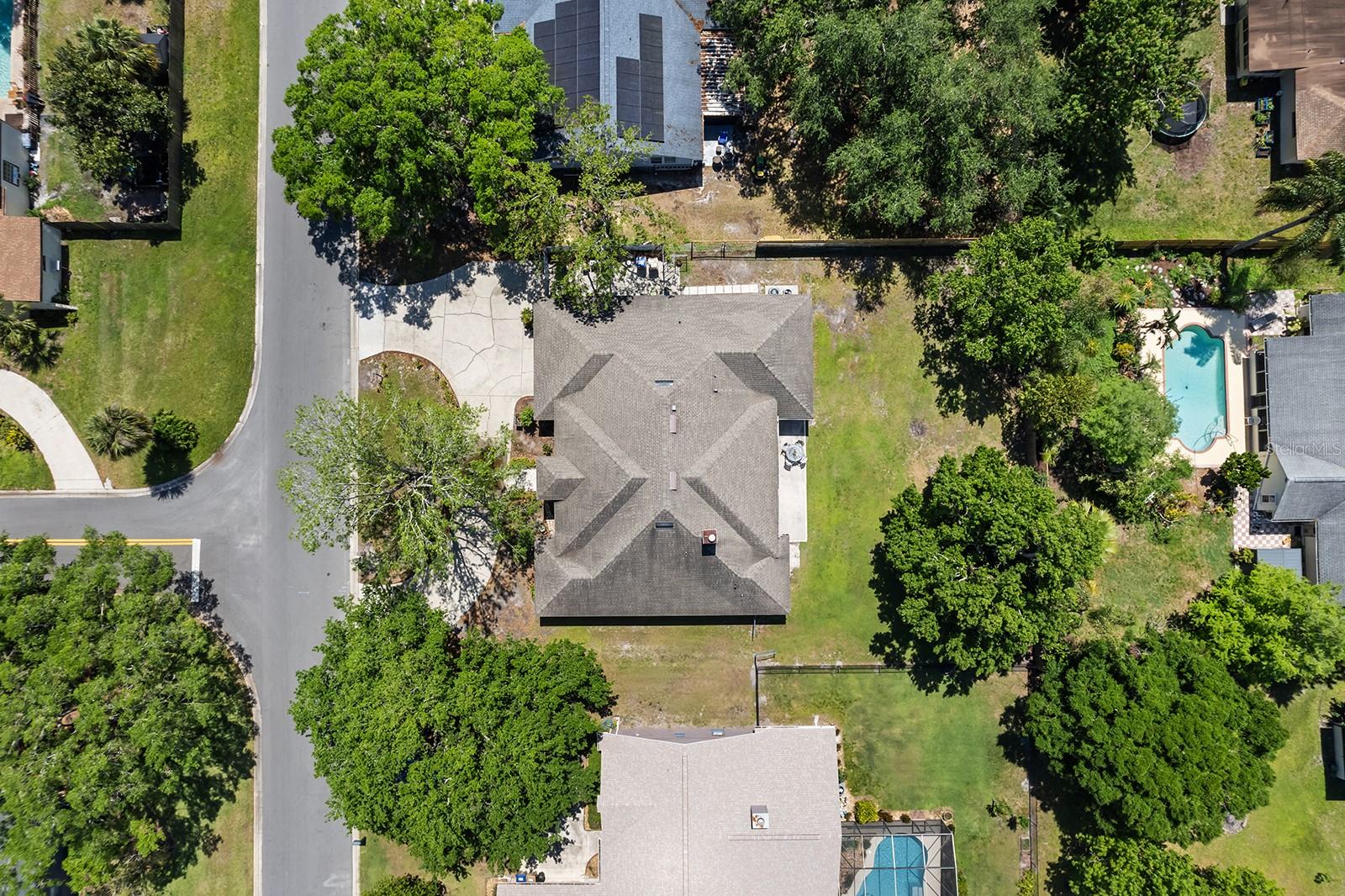1758 KING PHILLIP DR