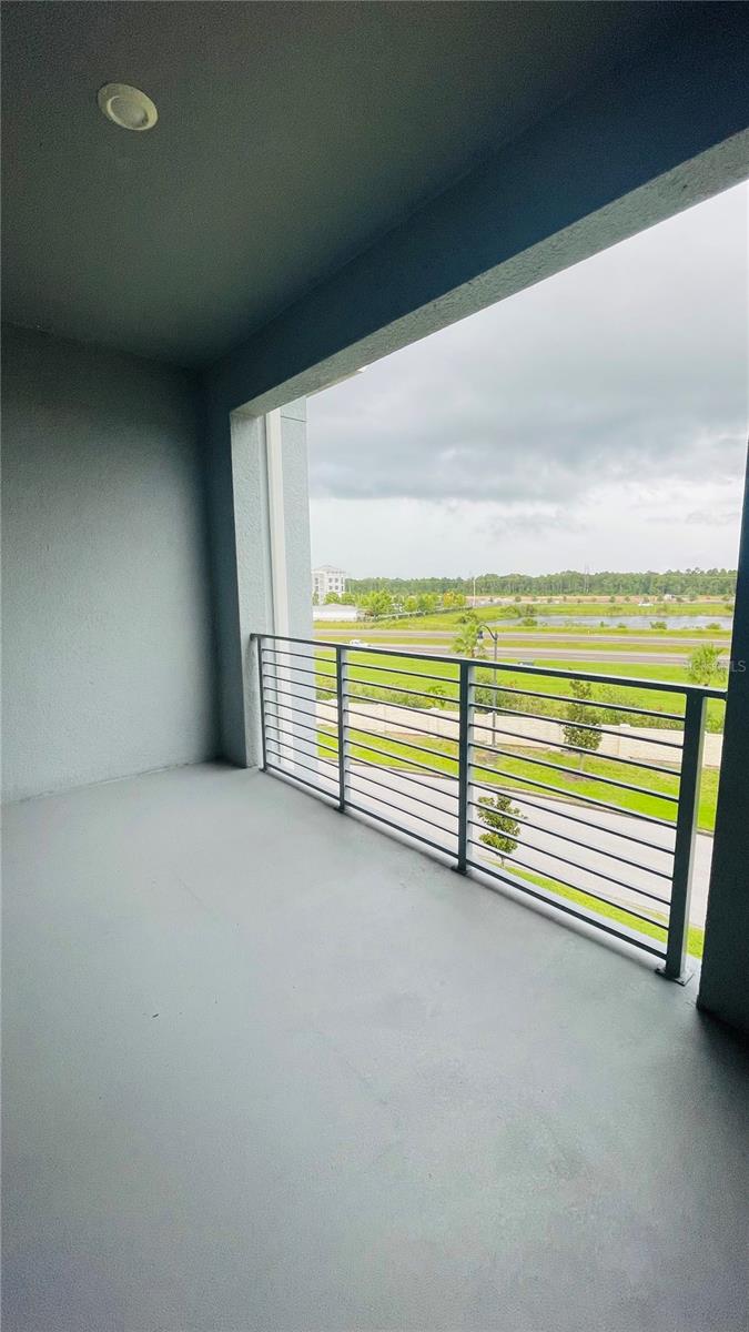 4721 CLOCK TOWER DR #402