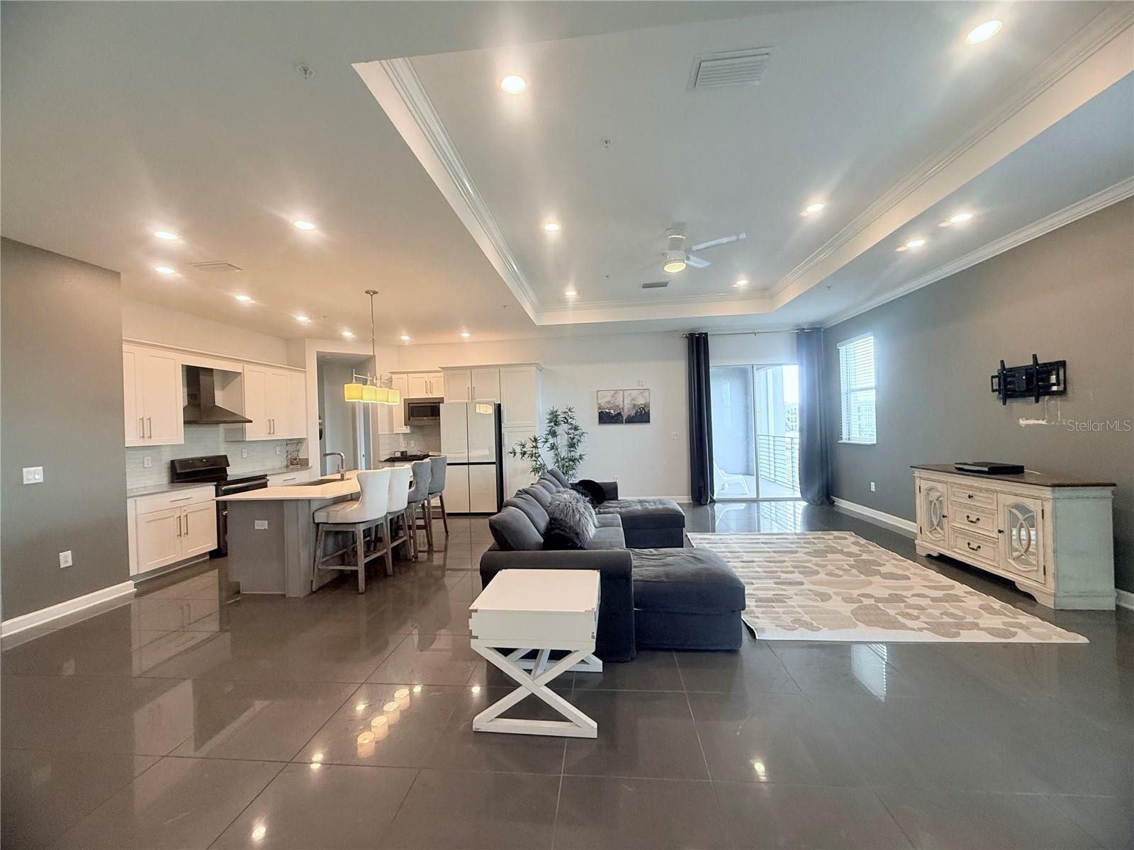 4721 CLOCK TOWER DR #402