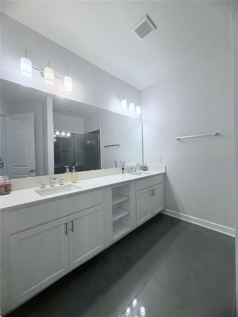 4721 CLOCK TOWER DR #402