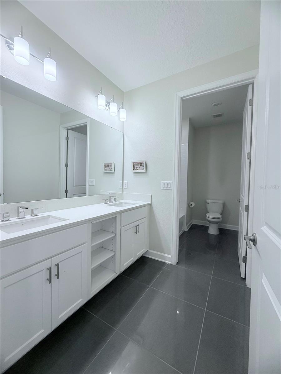 4721 CLOCK TOWER DR #402